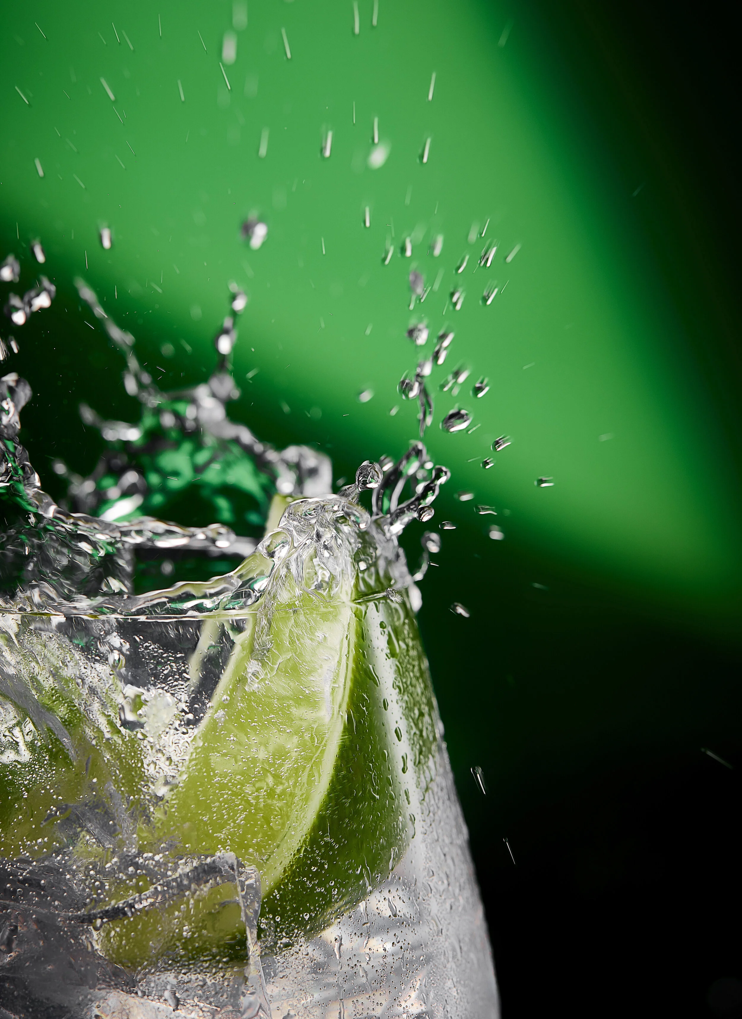 Tanqueray_cameo3_main_v6_RT reverse.jpg