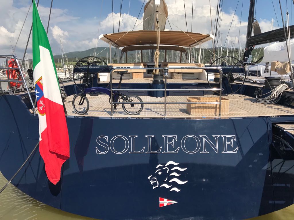 On board The Solleone, the Hummingbird in matching nautical paint.