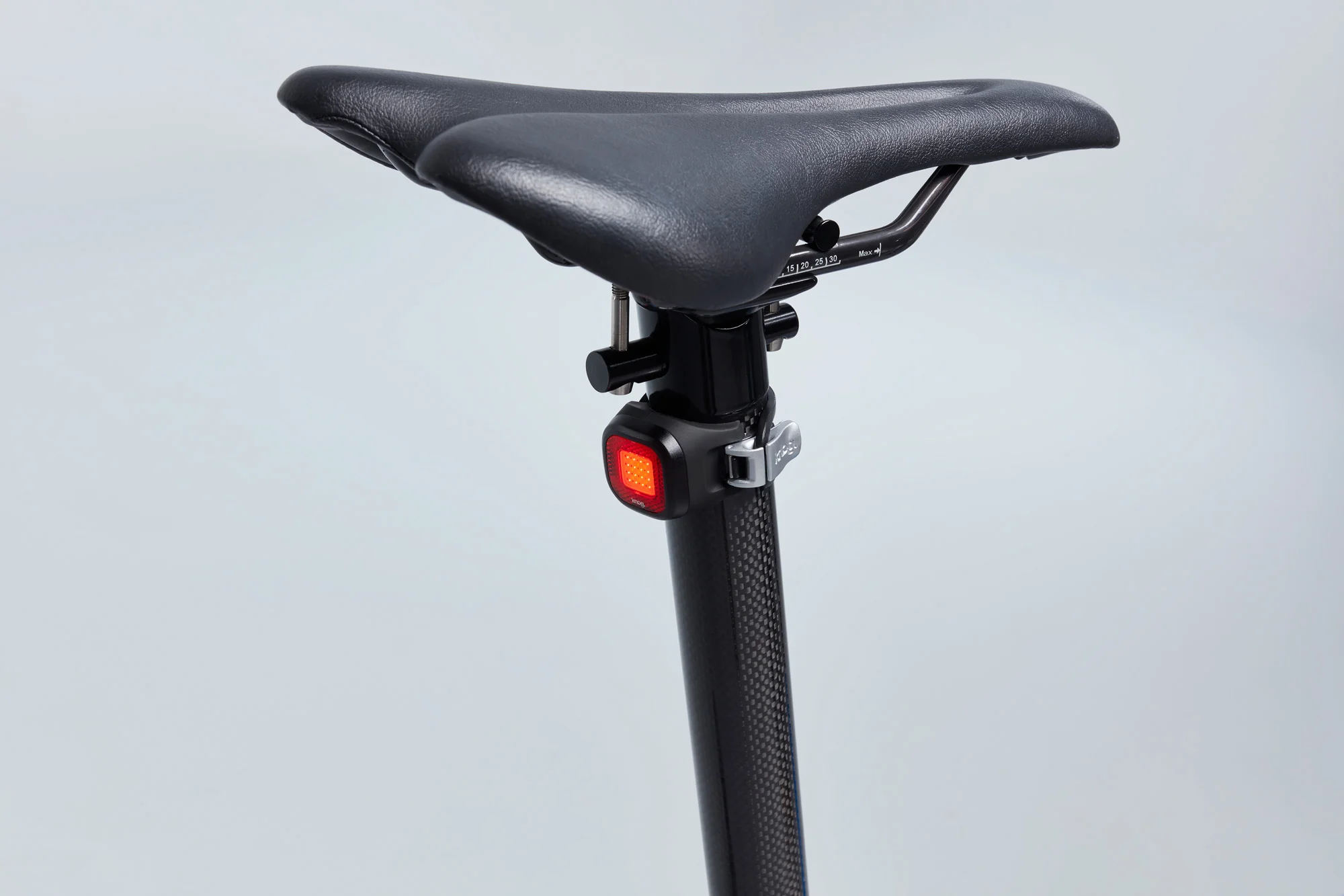 light-ps-02.jpg