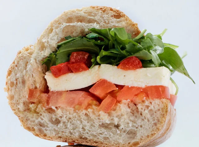 Mozzarela+1+10+x+12.5+@+300.jpg