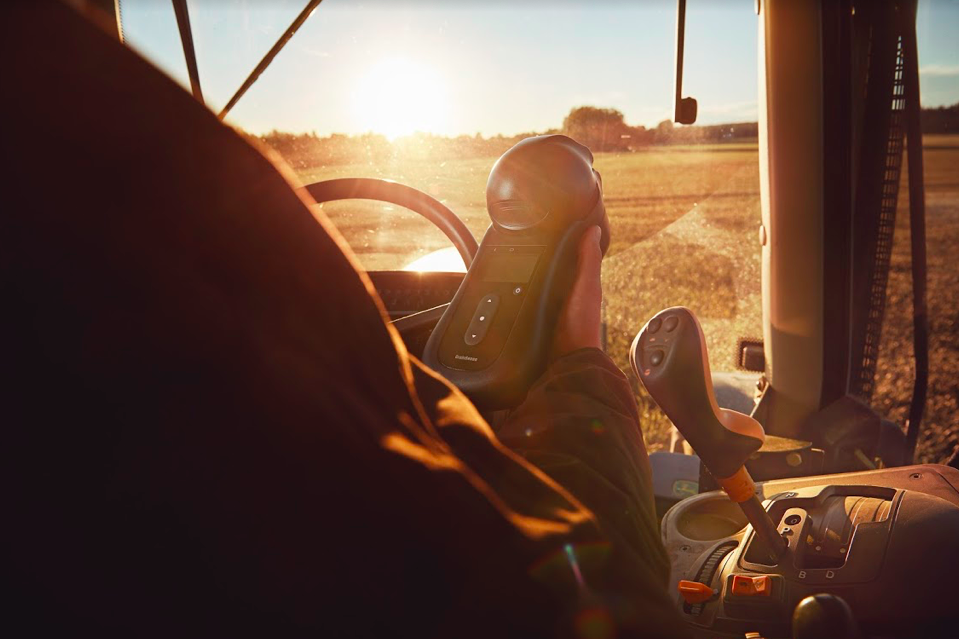 GrainSense - On Tractor for Grain Protein Measurement