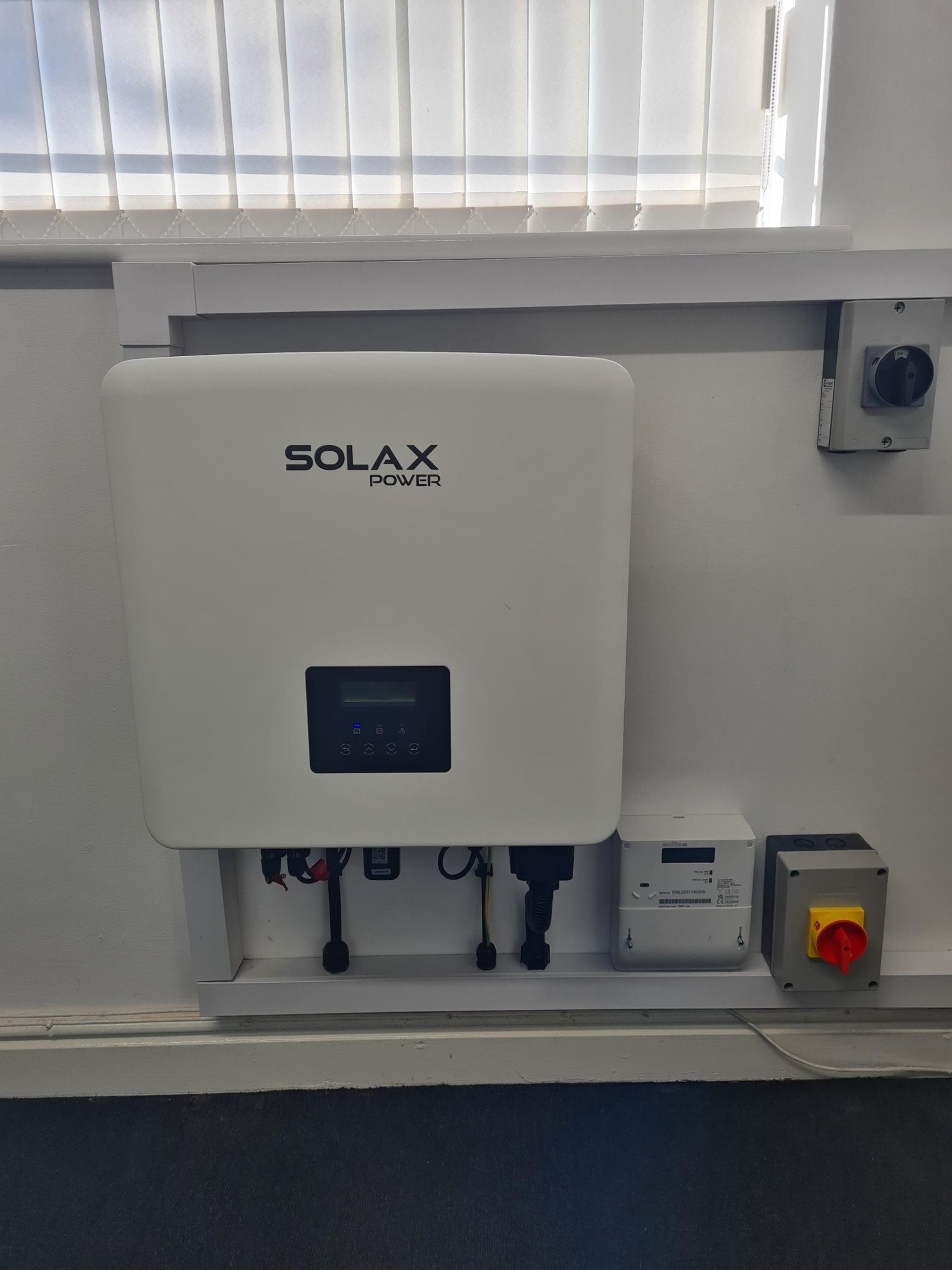 Solax Hybrid Inverter 1.jpg