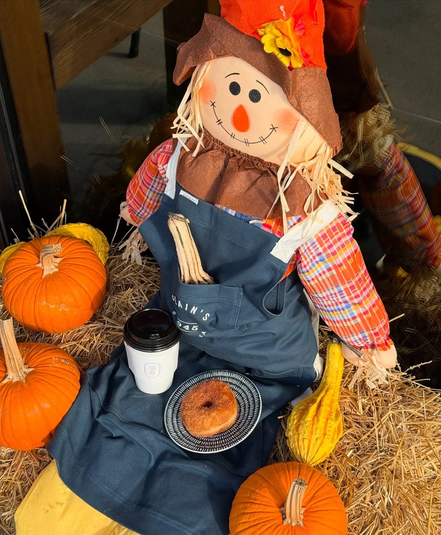 🌽 Join us for family fun during the Scarecrow Festival! Saturday October 4th stop by our Shawnee location for FREE face painting, a balloon artist, and glitter tattoos! These activities are going from 9am-12pm so don&rsquo;t miss out! 🍂