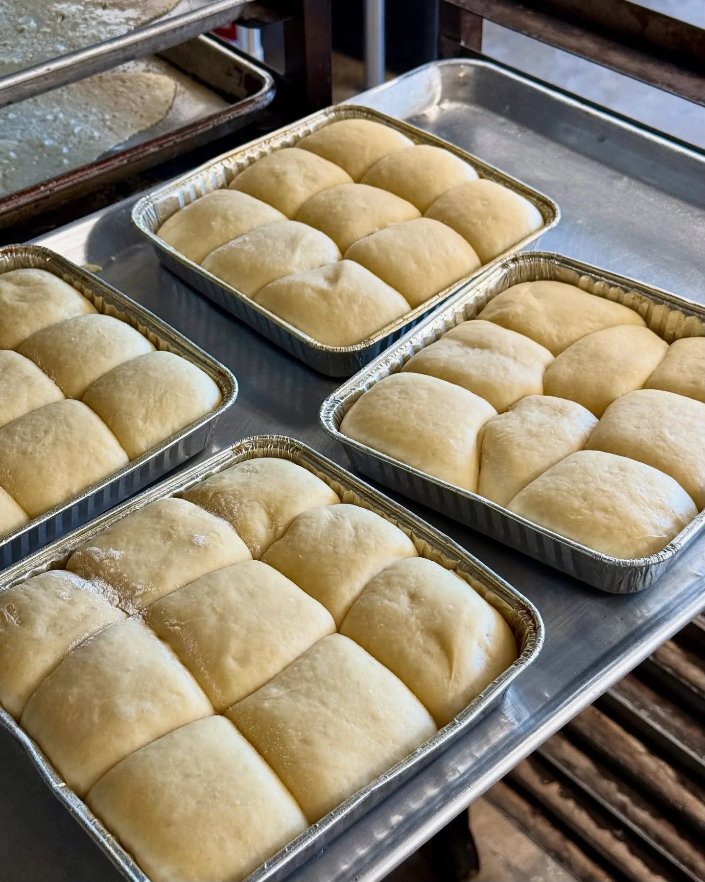just a little bread appreciation post 🍞✨
we bake all of our bread fresh every day in our commissary! rolls, loaves, saltines, you name it. every sandwich + toast we serve starts here!
you can also grab a loaf from all 6 of of our locations if you wa
