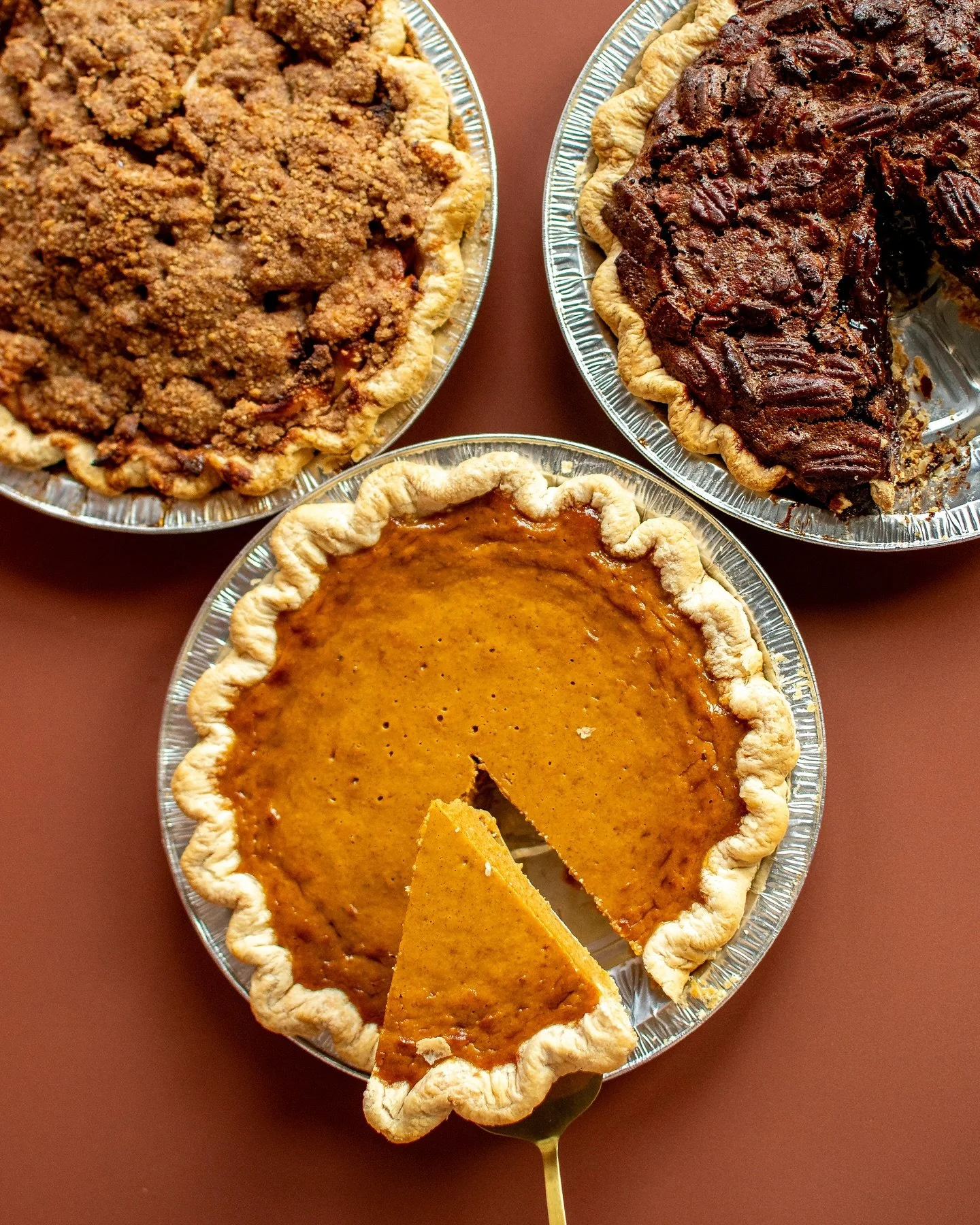 🦃 Thanksgiving pre-orders are OPEN! As always we have a limited amount of pies so it&rsquo;s best to get place your pre-order in advance! 🥧 

This year, in addition to our cupcookie apple streusel and pumpkin pies, we have a chocolate pecan pie! 🤤