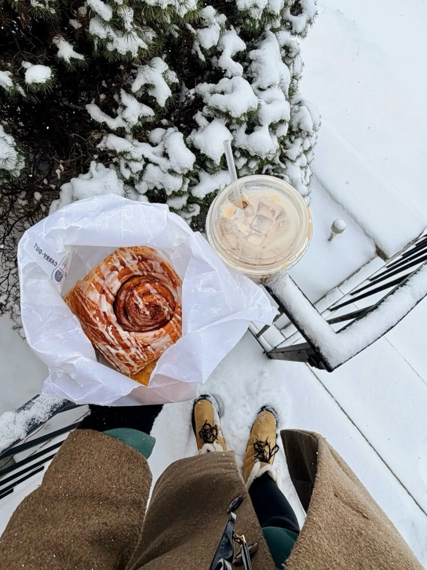 It may be cold but we&rsquo;re always down for iced coffee! ❄️ 

📸: @shannonscribner