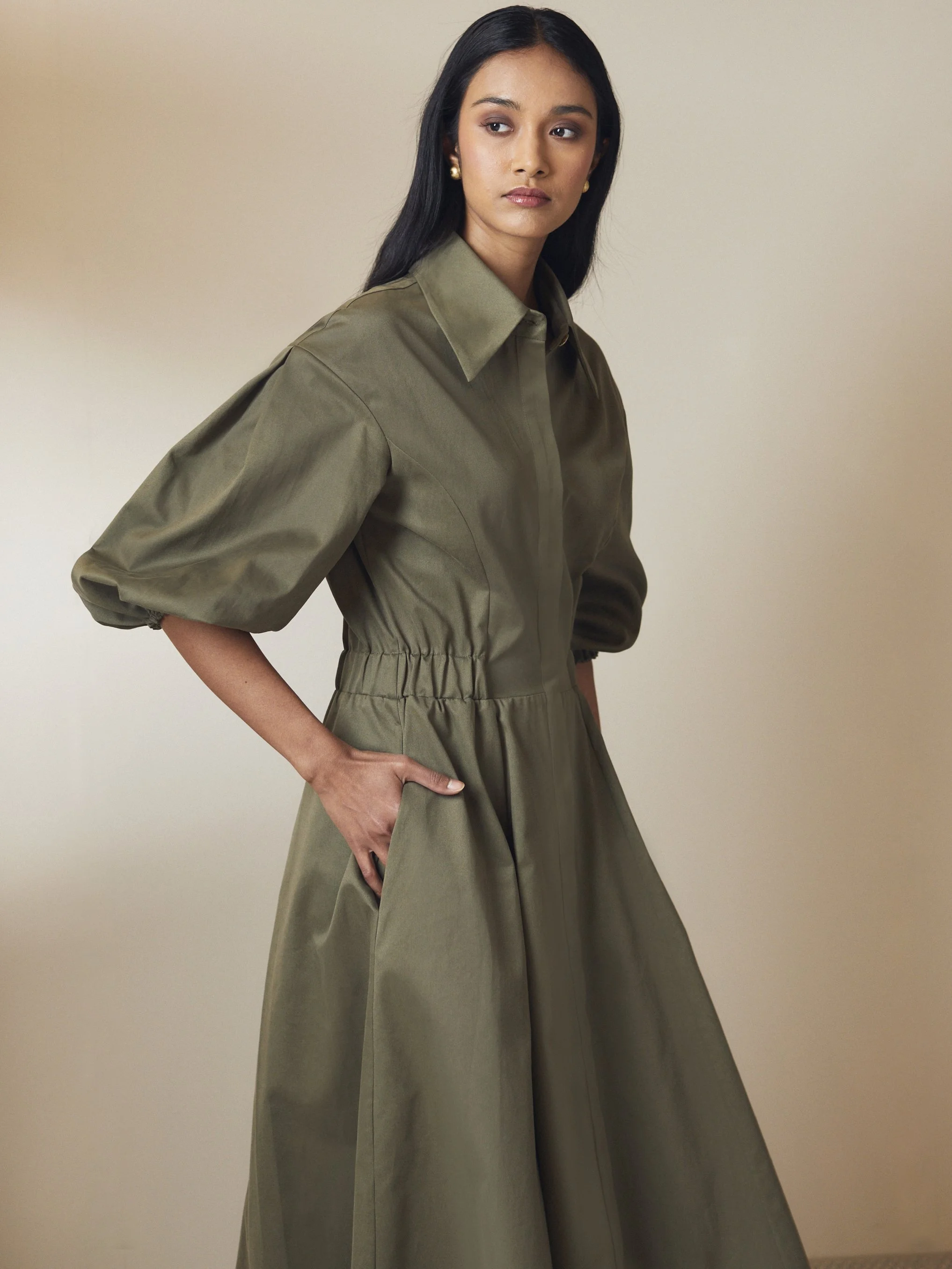 Alexandra Khaki 3.jpg