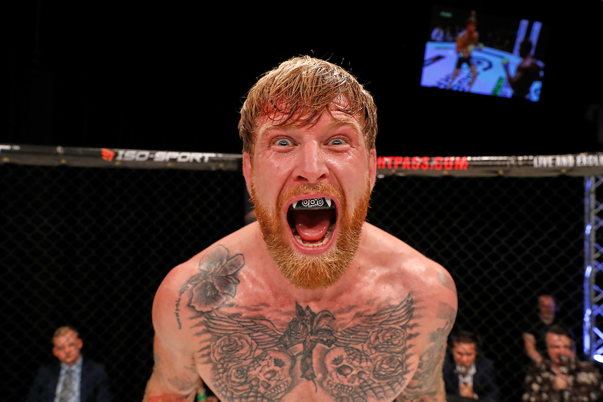 Fight week is here! Cage Warriors 99 goes down at the Colchester Charter Hall this Saturday night, headlined by Colchester’s own James Webb and former Middleweight title challenger Jason Radcliffe. James Webb will ensure that the home fans have plenty to shout about at the Charter Hall when he faces dangerous stricter Jason Radcliffe.