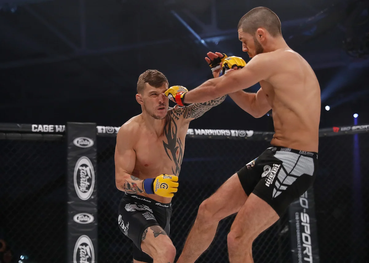 Scott Malone took less than a round to finish Welshman Josh Reed at CW100