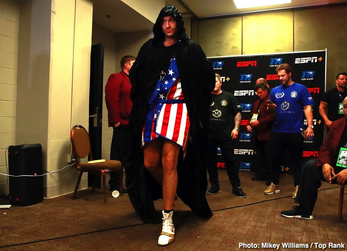 1Tyson_Fury_locker4.jpg