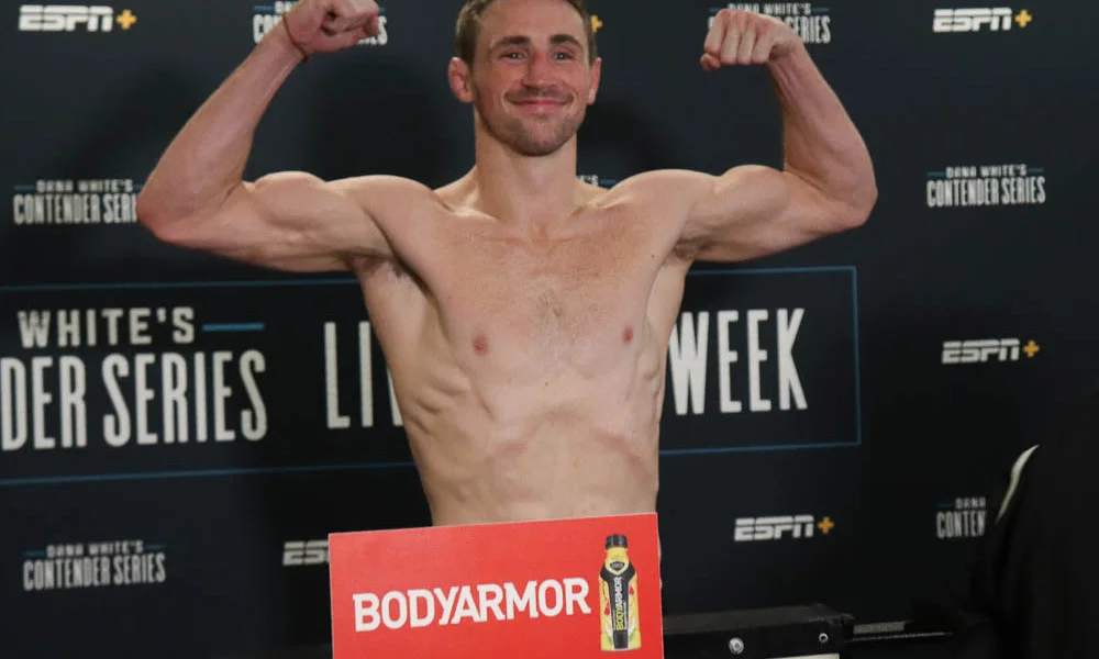 brendan-loughnane-dwcs-17-official-weigh-ins_.jpg