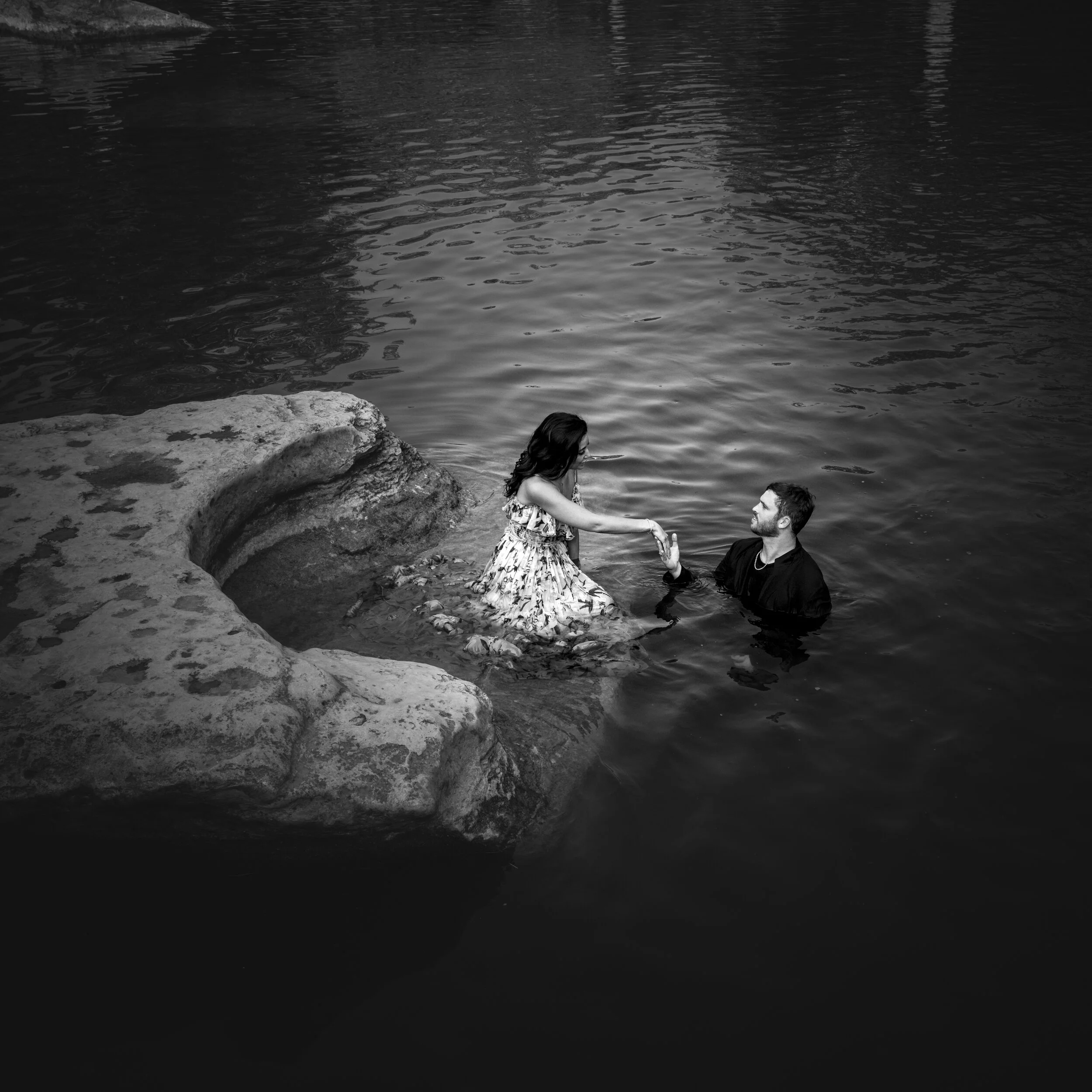 BarbaraFG_Jon&Hannah_ATX2020-564C.jpg