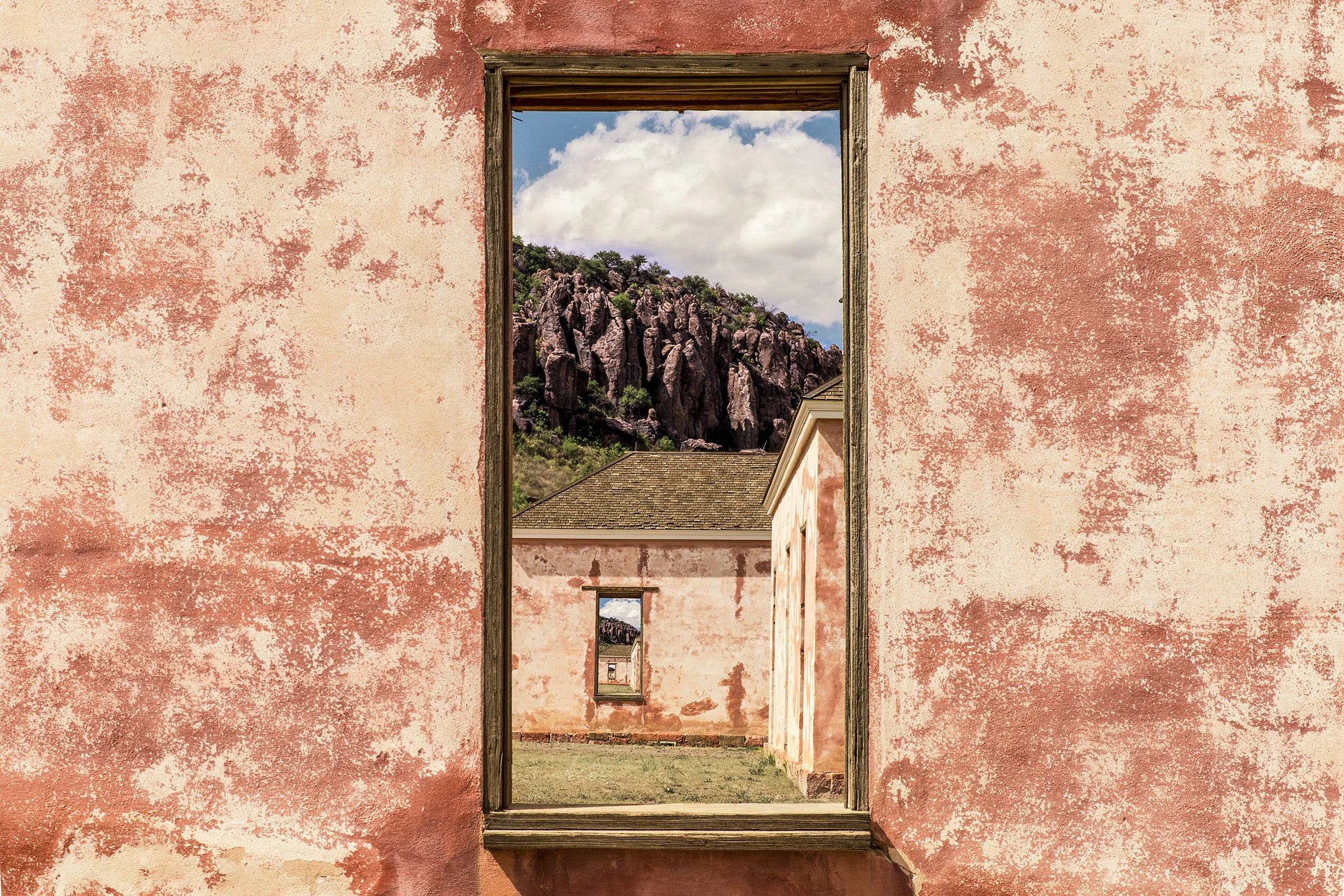 3_BarbaraFG-PIA03-Fort Davis'Window.jpg