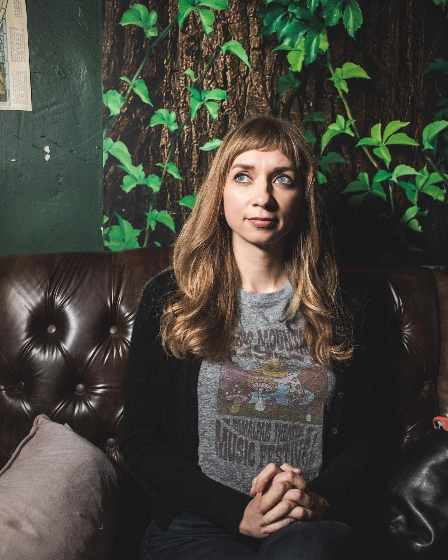 A great picture of @laurenlapkus backstage at @untitledimprovla by our friend @justoffthesix! 
You can see Lauren and a really great cast at the show this Sunday at @dynastytypewriter with monologist @actordougjones! Get your tickets now!