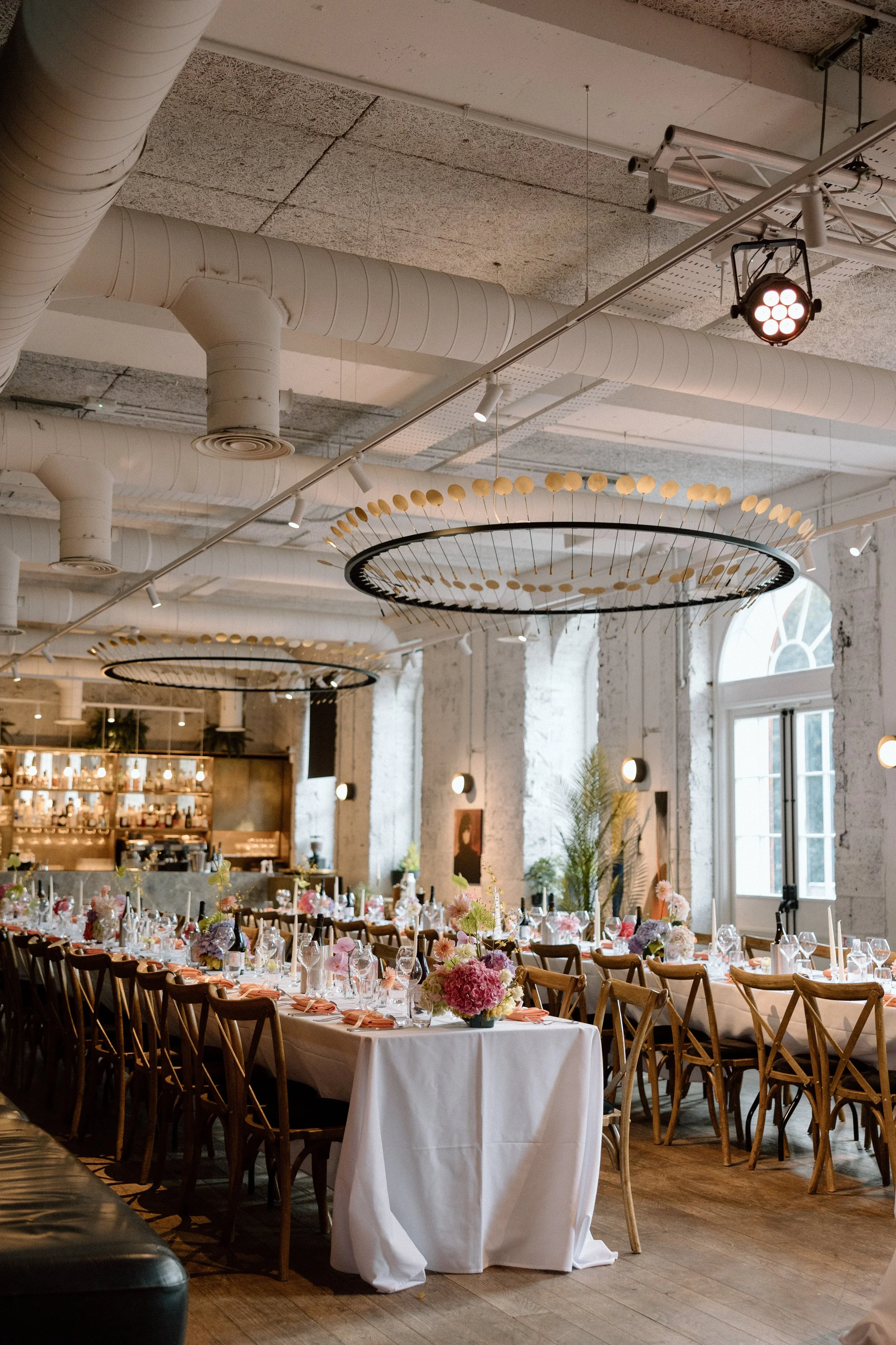 Kindred Wedding_London wedding photographer_Editorial Wedding Photographer-138.jpg
