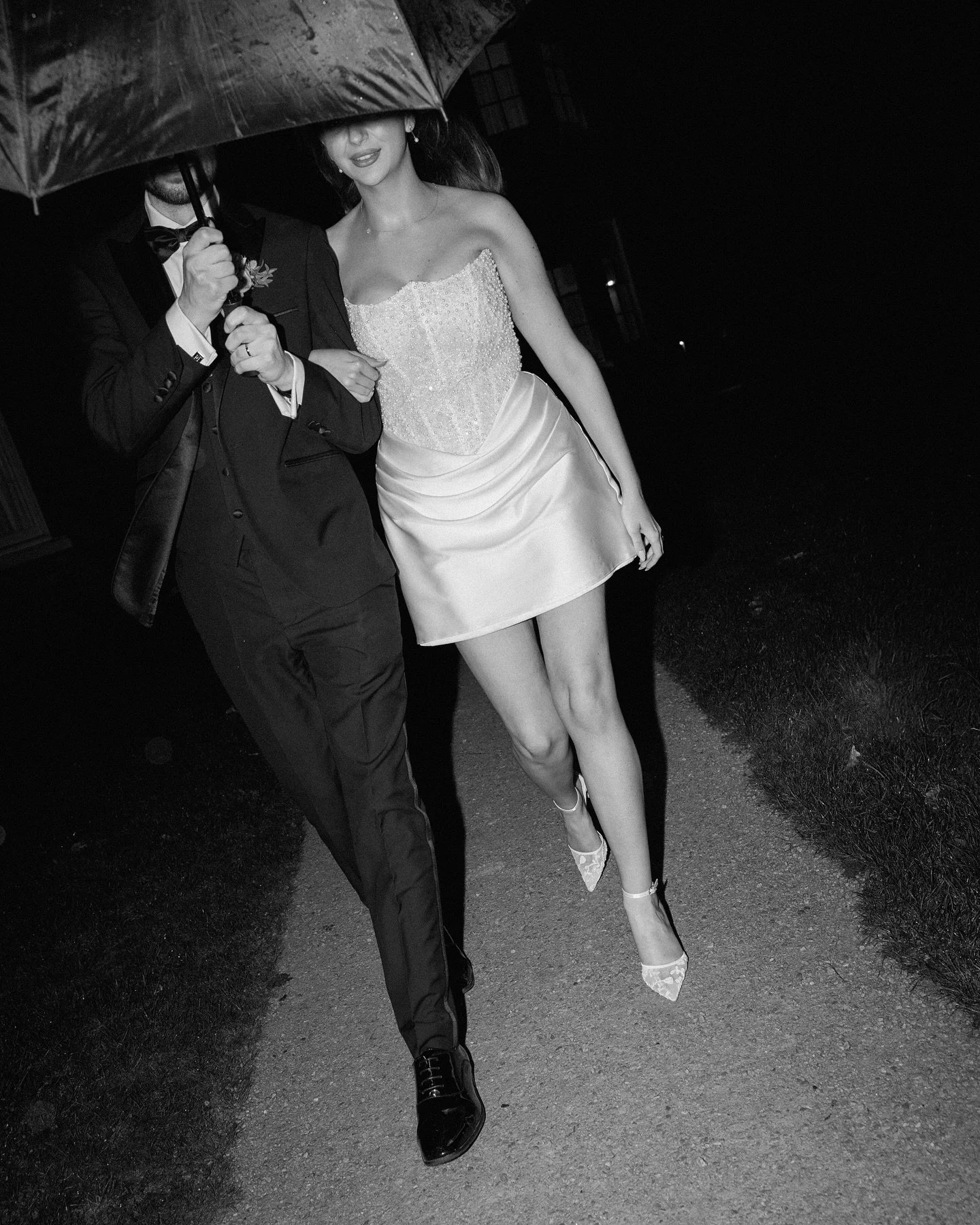 When the second dress of the day comes out and it&rsquo;s a HIT 😍

Photographer @daniellevictoriaphoto 
Venue @thorpegarden 
Videographer @ratherlovelyfilms 
Florist @silkandwild 
Artificial flowers @foxandfauxstyling 
Band @twentyoneevents 
Hair @v