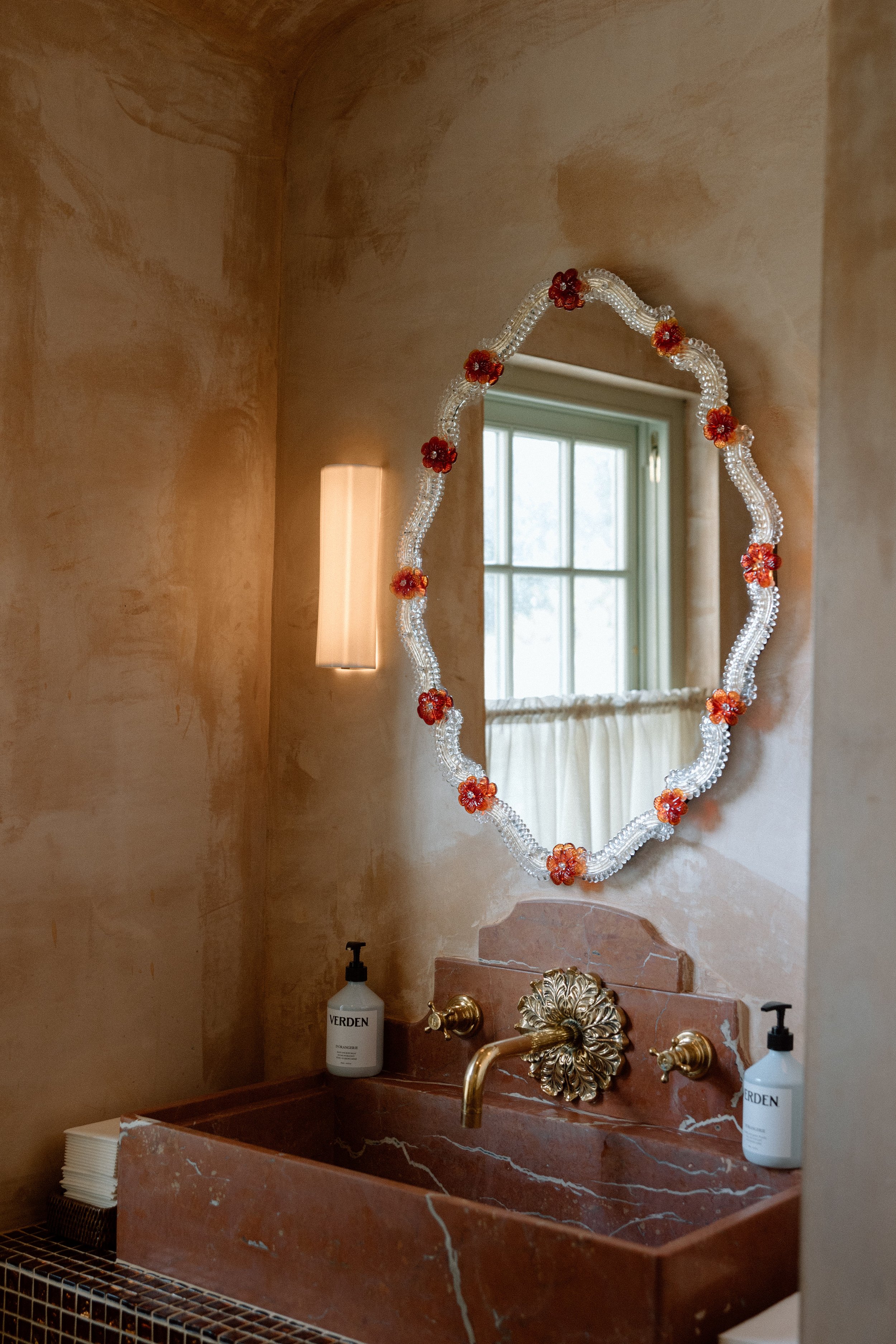 Kin House Wedding photographer, Kin House Pool-23.jpg