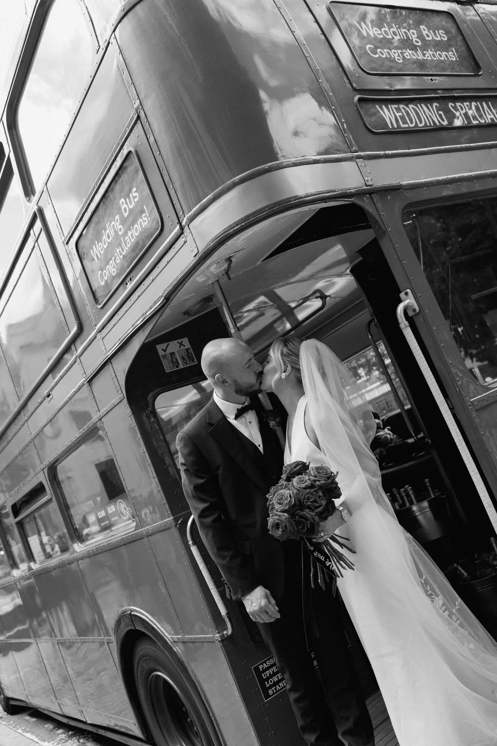 Editorial_Wedding_Photographer_London_Wedding_Photographer-135.jpg