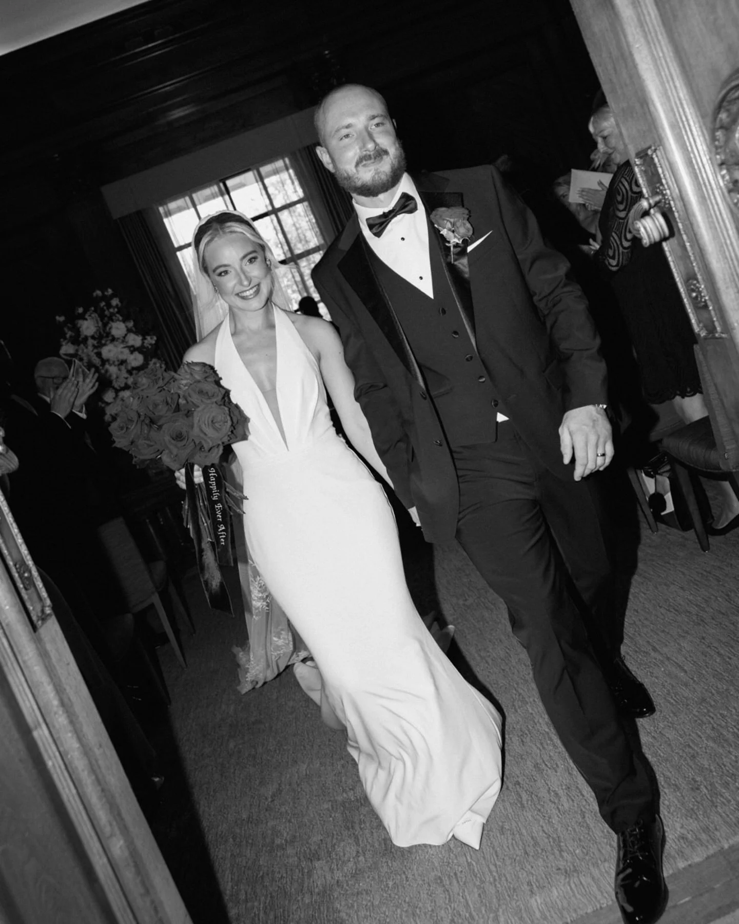 A London wedding with a perfect blend of timeless style and iconic locations. Days like this are always incredibly special to capture; full of beautiful details, stylish moments and genuine emotion. From a luxurious morning at The Landmark, a ceremon