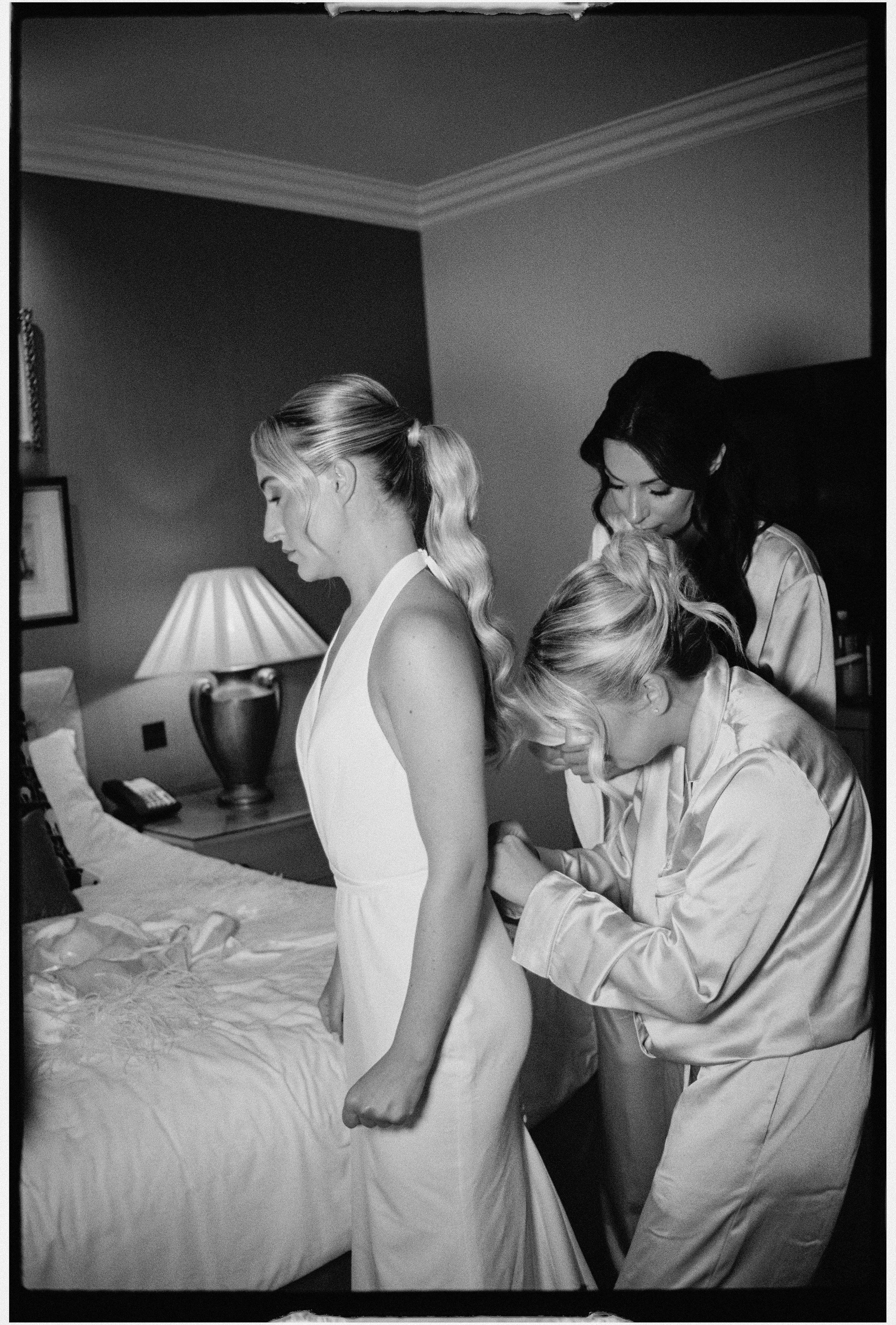35mm film photography_ 35mm weddings -11.jpg