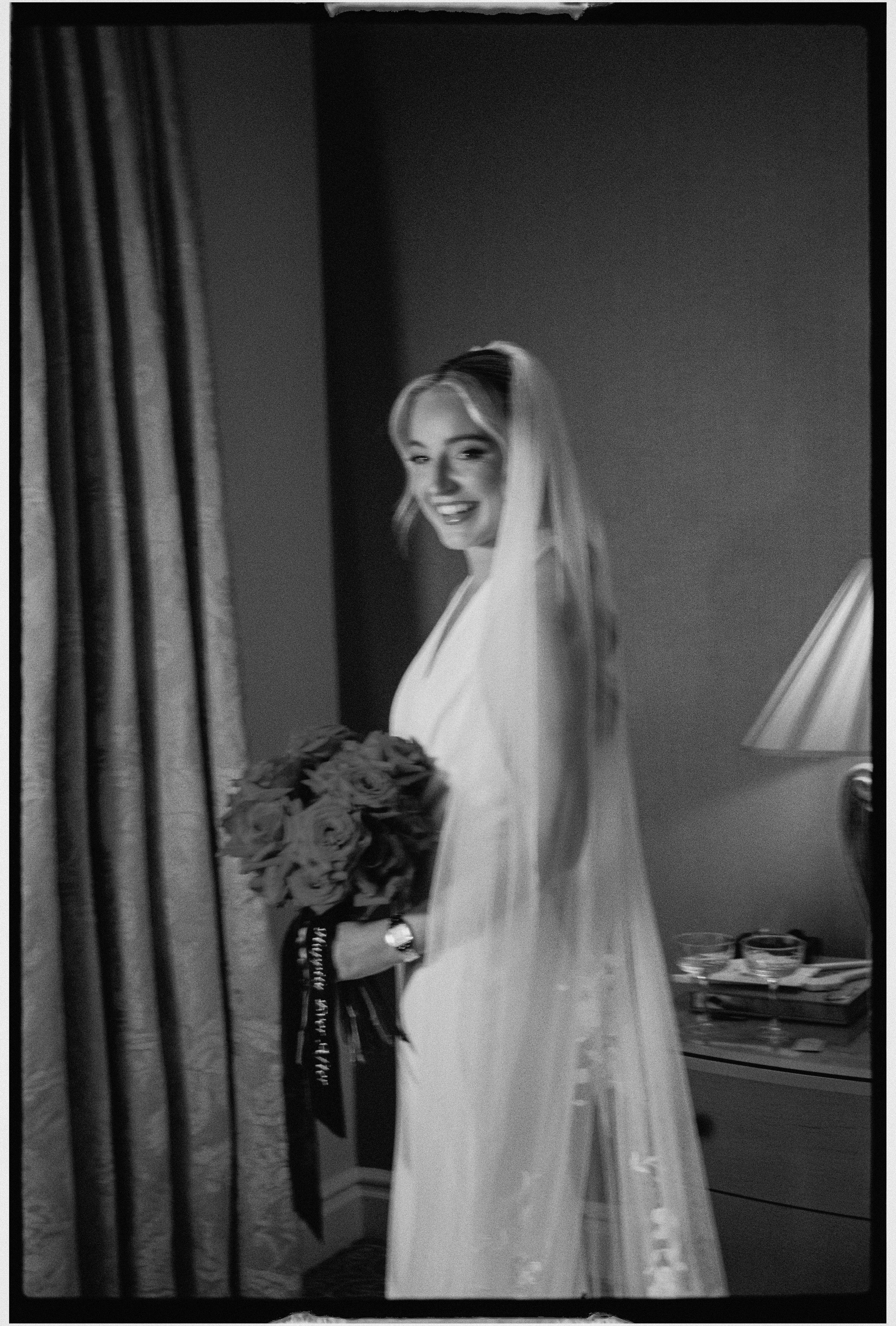 35mm film photography_ 35mm weddings -15.jpg