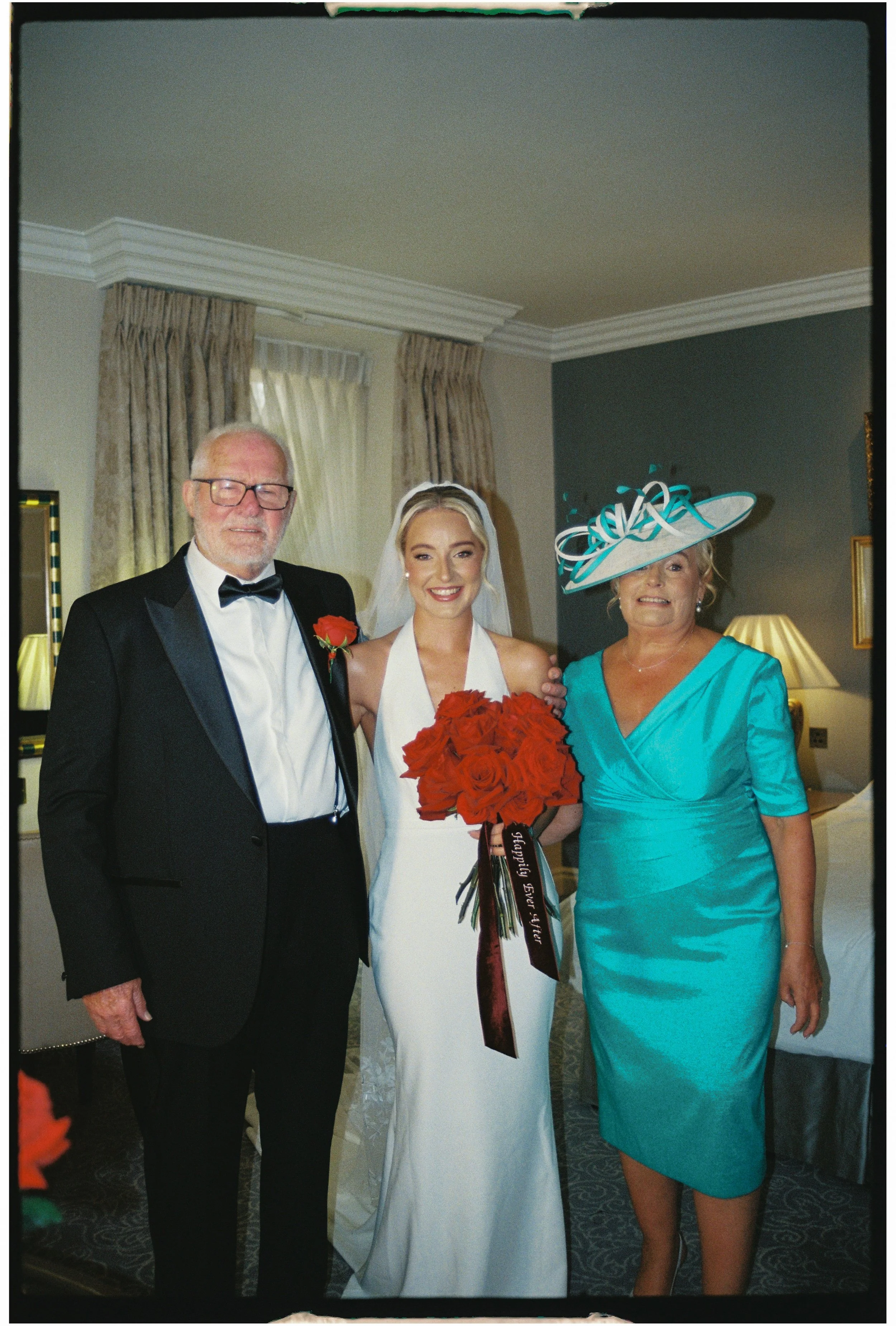 35mm film photography_ 35mm weddings -16.jpg