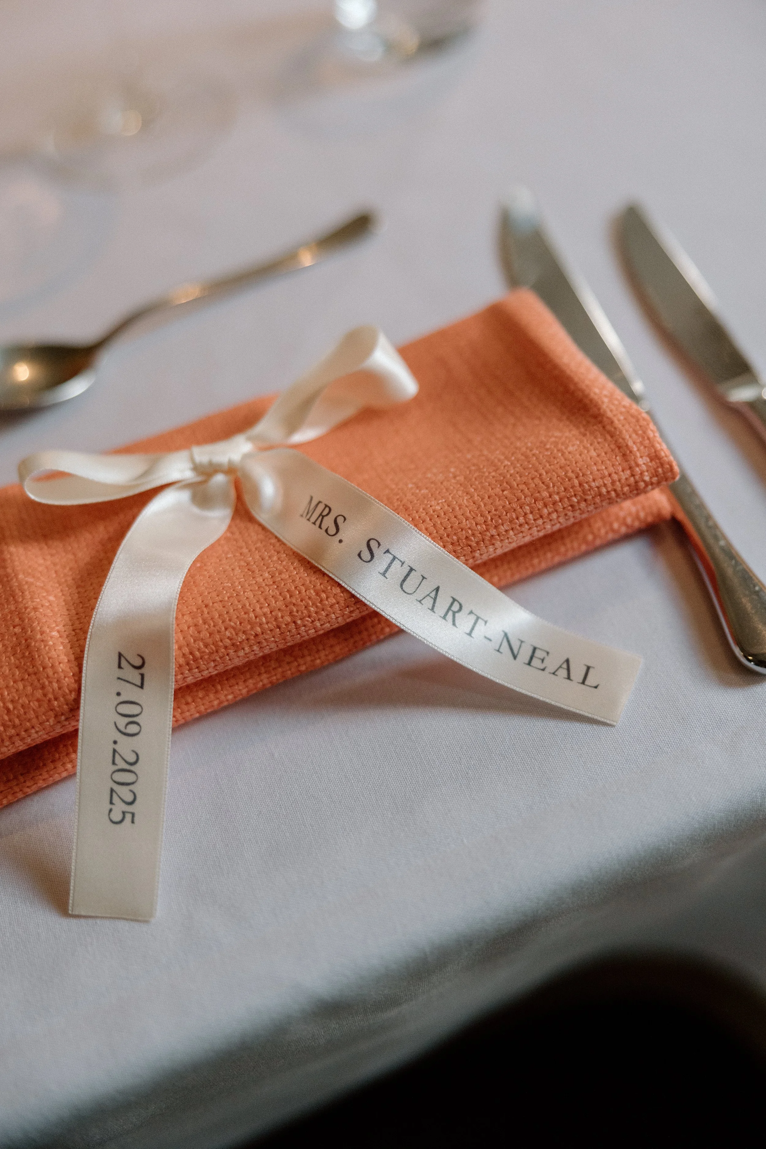 Kindred Wedding_London wedding photographer_Editorial Wedding Photographer-124.jpg