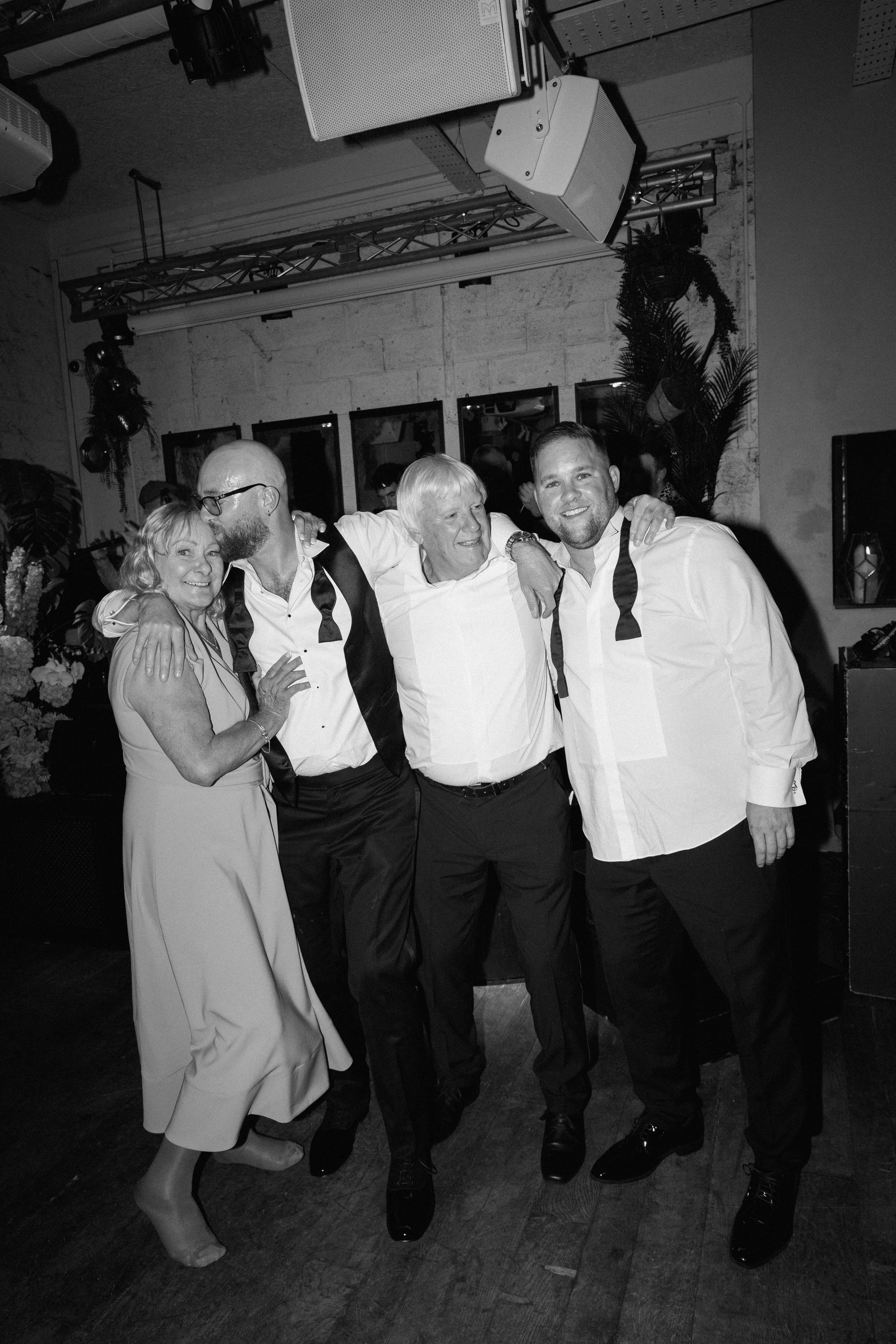 Kindred Wedding_London wedding photographer_Editorial Wedding Photographer-230.jpg