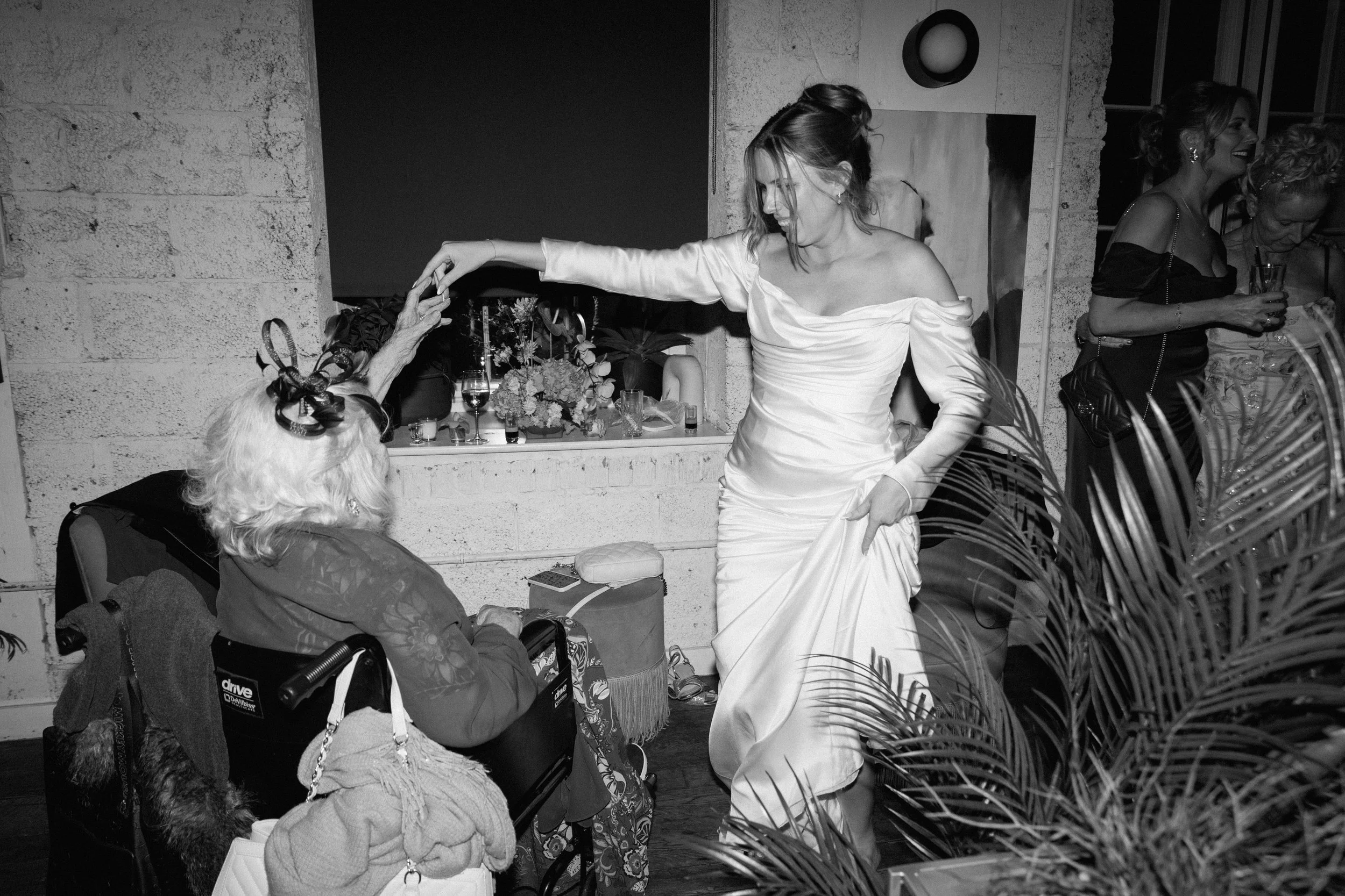 Kindred Wedding_London wedding photographer_Editorial Wedding Photographer-224.jpg
