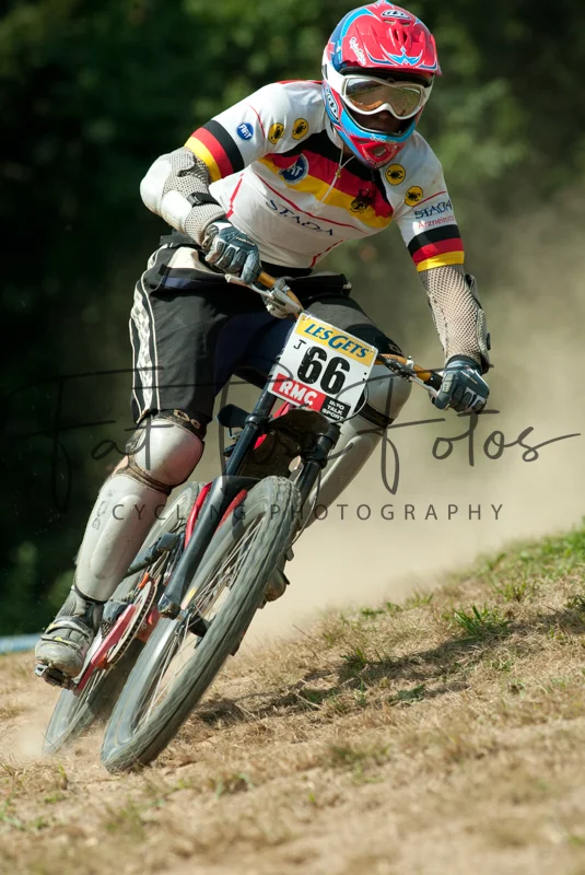 LES2004_777C4236.jpg