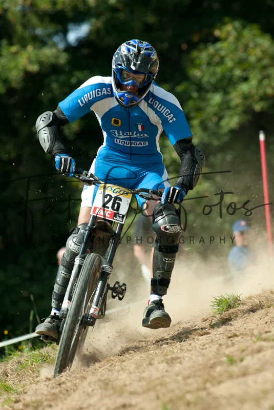 LES2004_777C4262.jpg