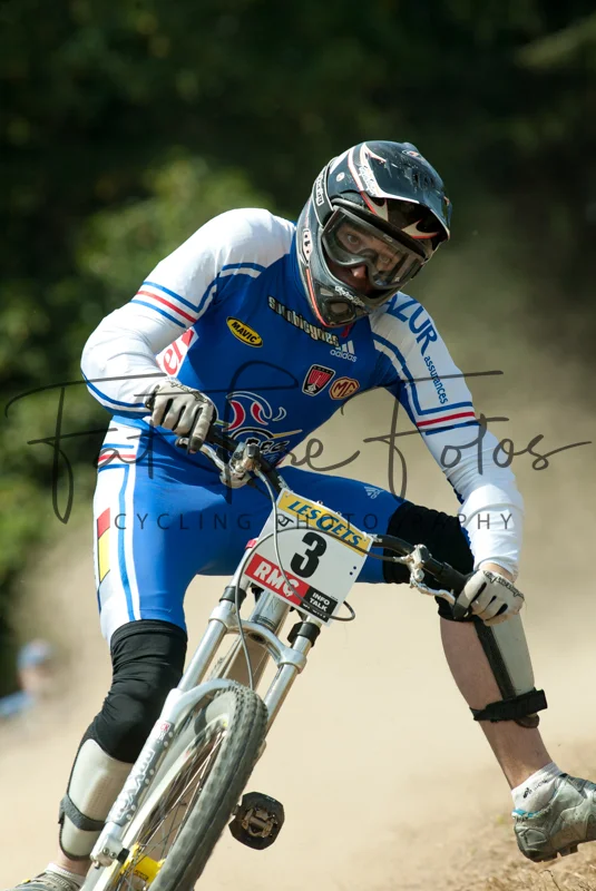 LES2004_777C4295.jpg