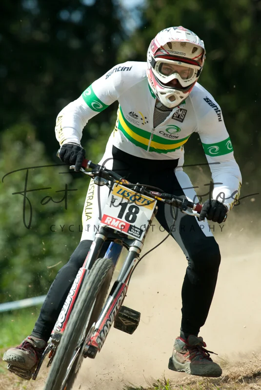 LES2004_777C4303.jpg