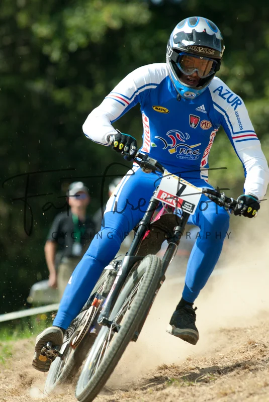 LES2004_777C4331.jpg