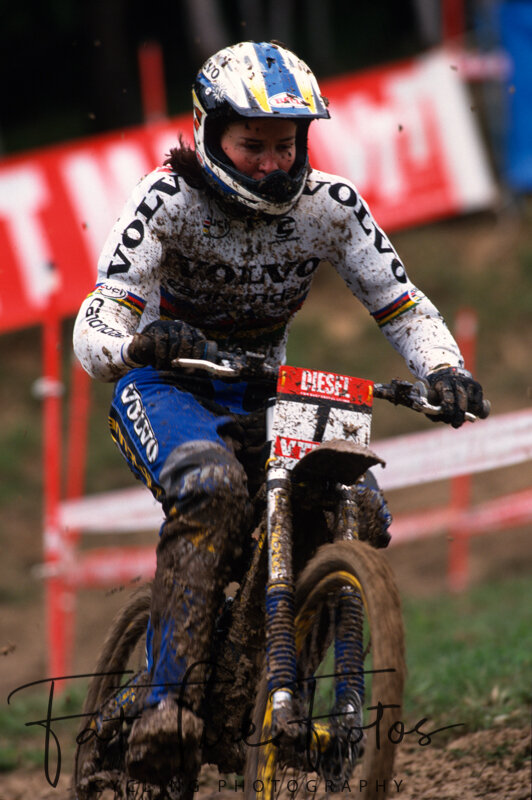 LES99019.jpg