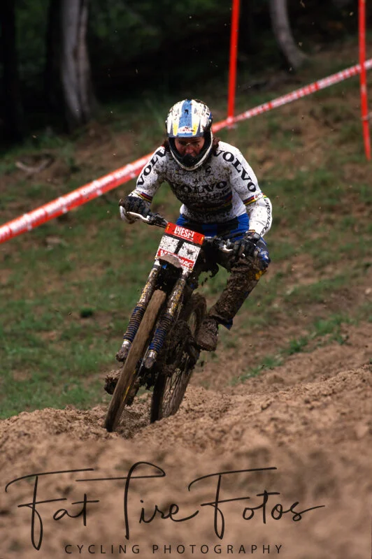 LES99011.jpg