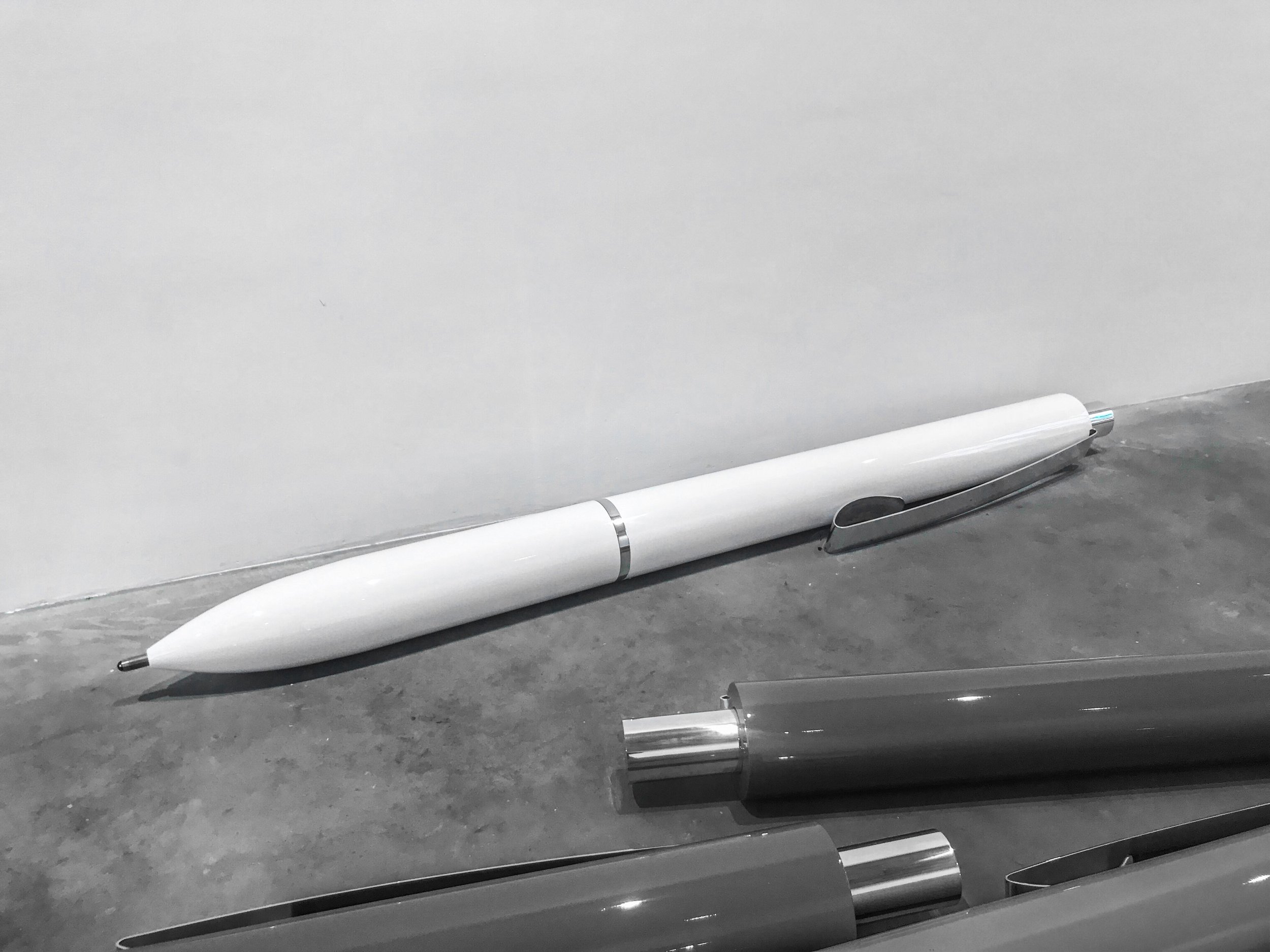 ballpoint pen (white), 2018