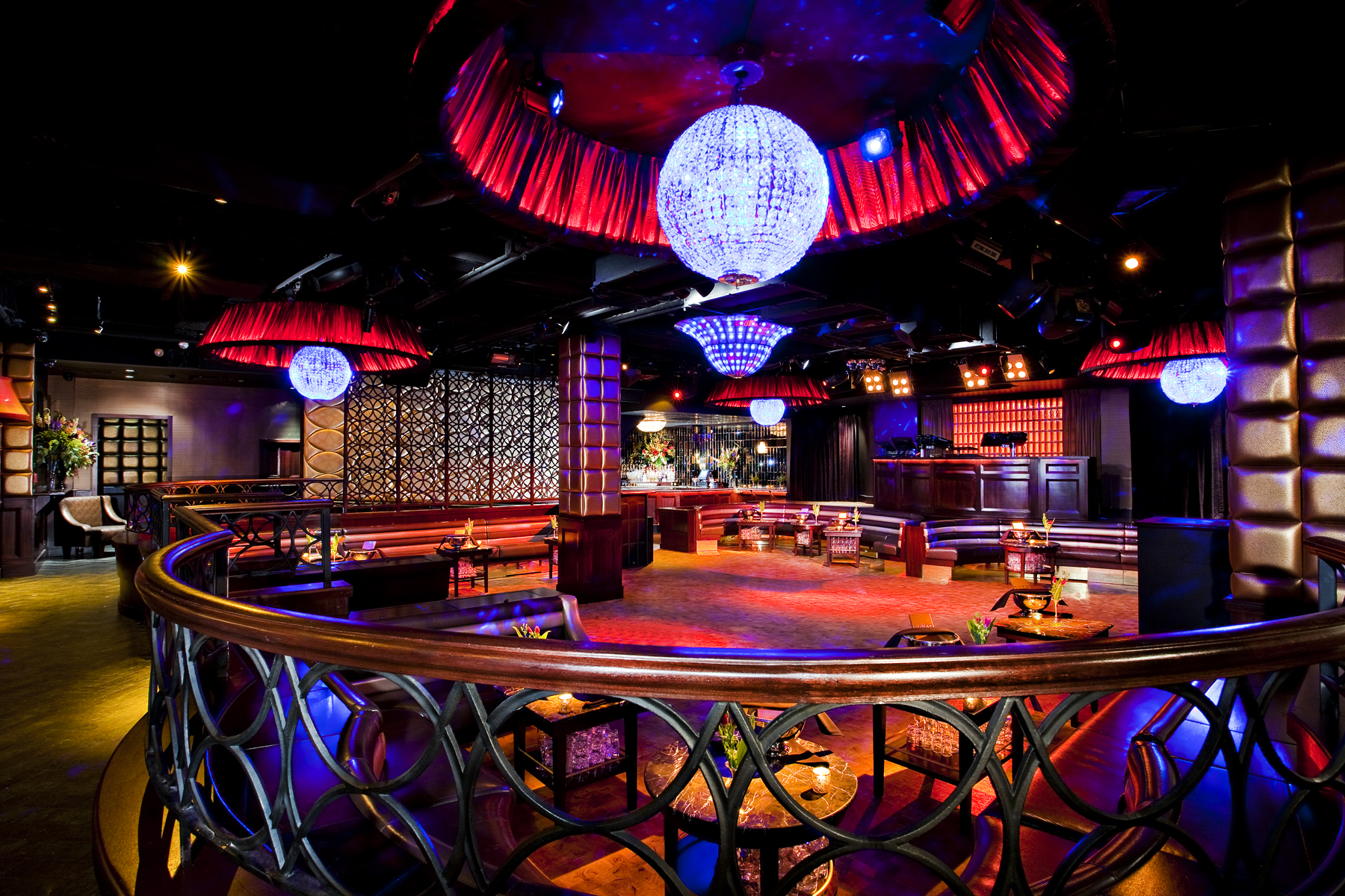 Nightclub 2 Photo Credit Ed Menashy.jpg