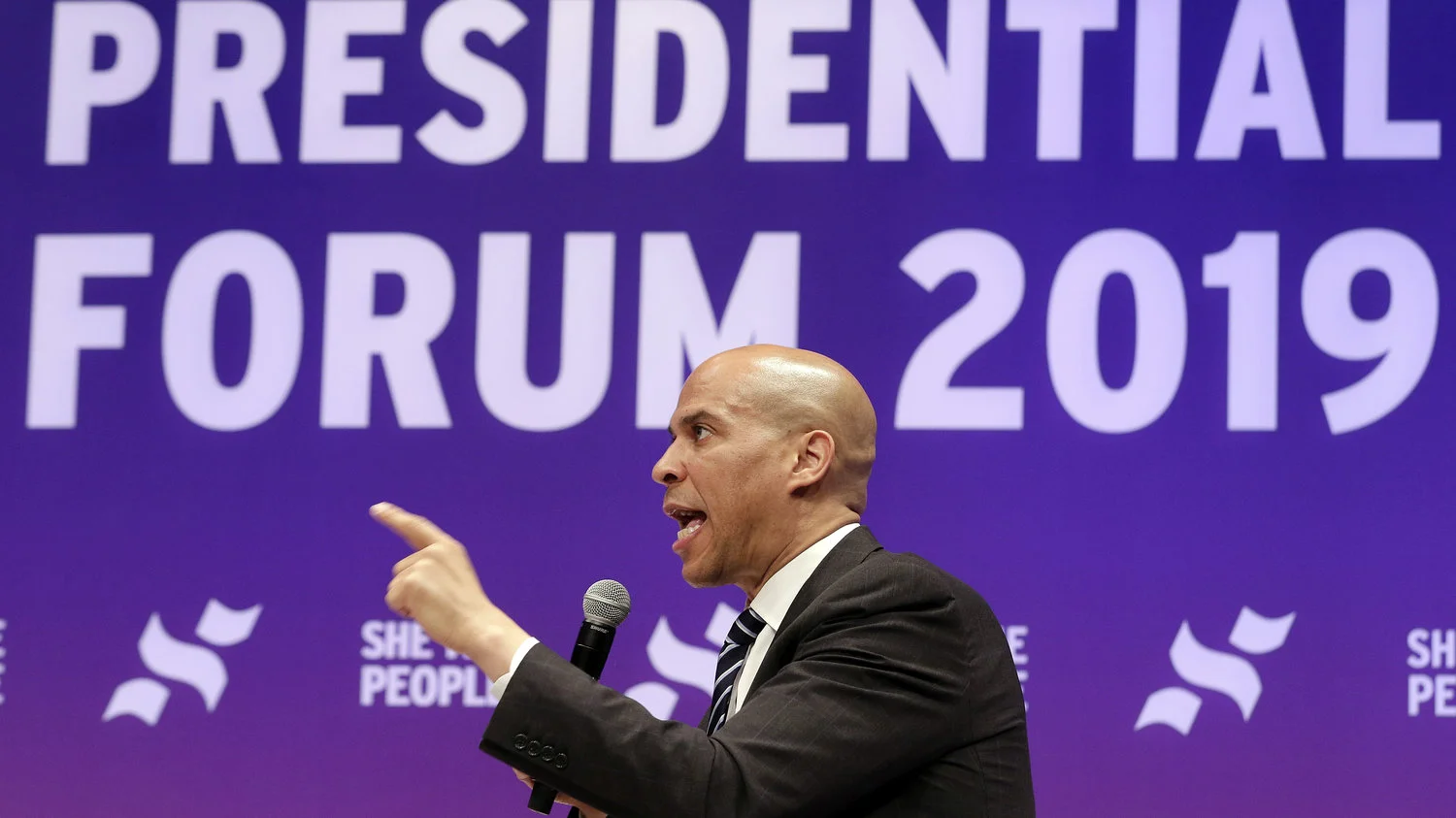 Democratic Candidates Pressed On Priorities By Women Of Color