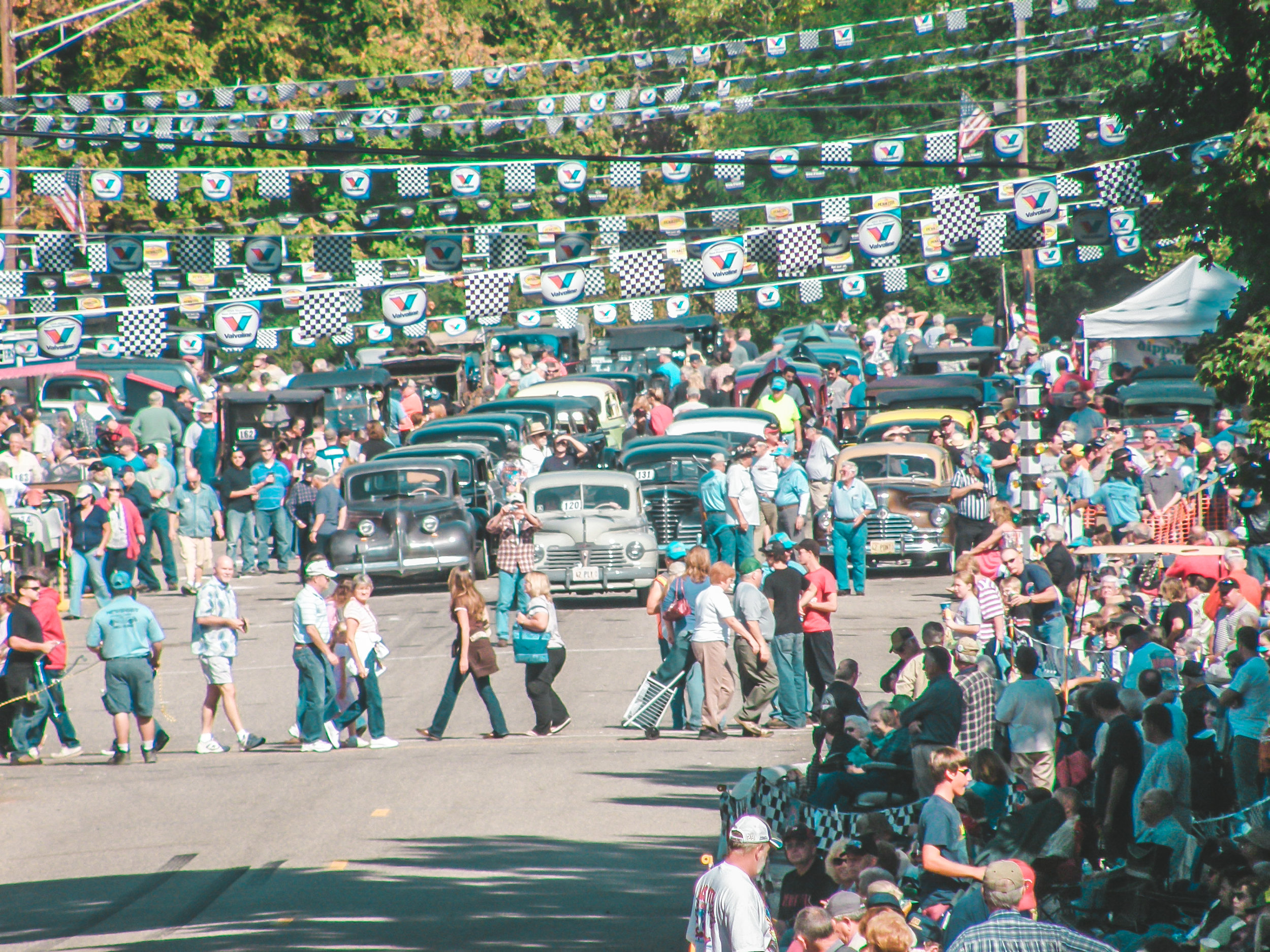 Crowd Shot of Starting Line.jpg