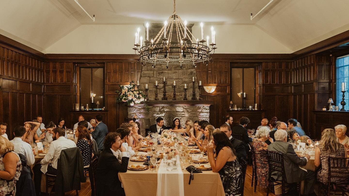 Love this shot of Jodie and Sam&rsquo;s wedding dinner! Our Great Room with its rich wooden walls is the perfect location to share your first meal as newlyweds! @snbphotografy #mybelovedhomewood #ashevillewedding #ashevilleweddingvenue