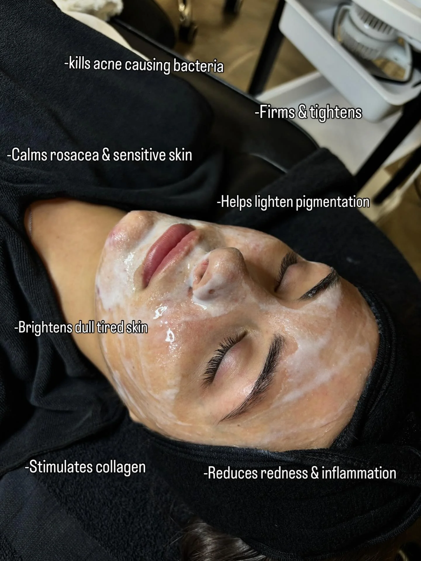 ✨ Add on our Oxygen Booster Treatment to any facial for an instant glow, calm, and refresh! 💨💆&zwj;♀️

#OxygenFacial #CircadiaSkin #GlowingSkin #SpaTreatment #FacialAddOn #HealthySkin #RadiantSkin #SkinGlow #FacialBar #EstheticianLife #SkincareRout