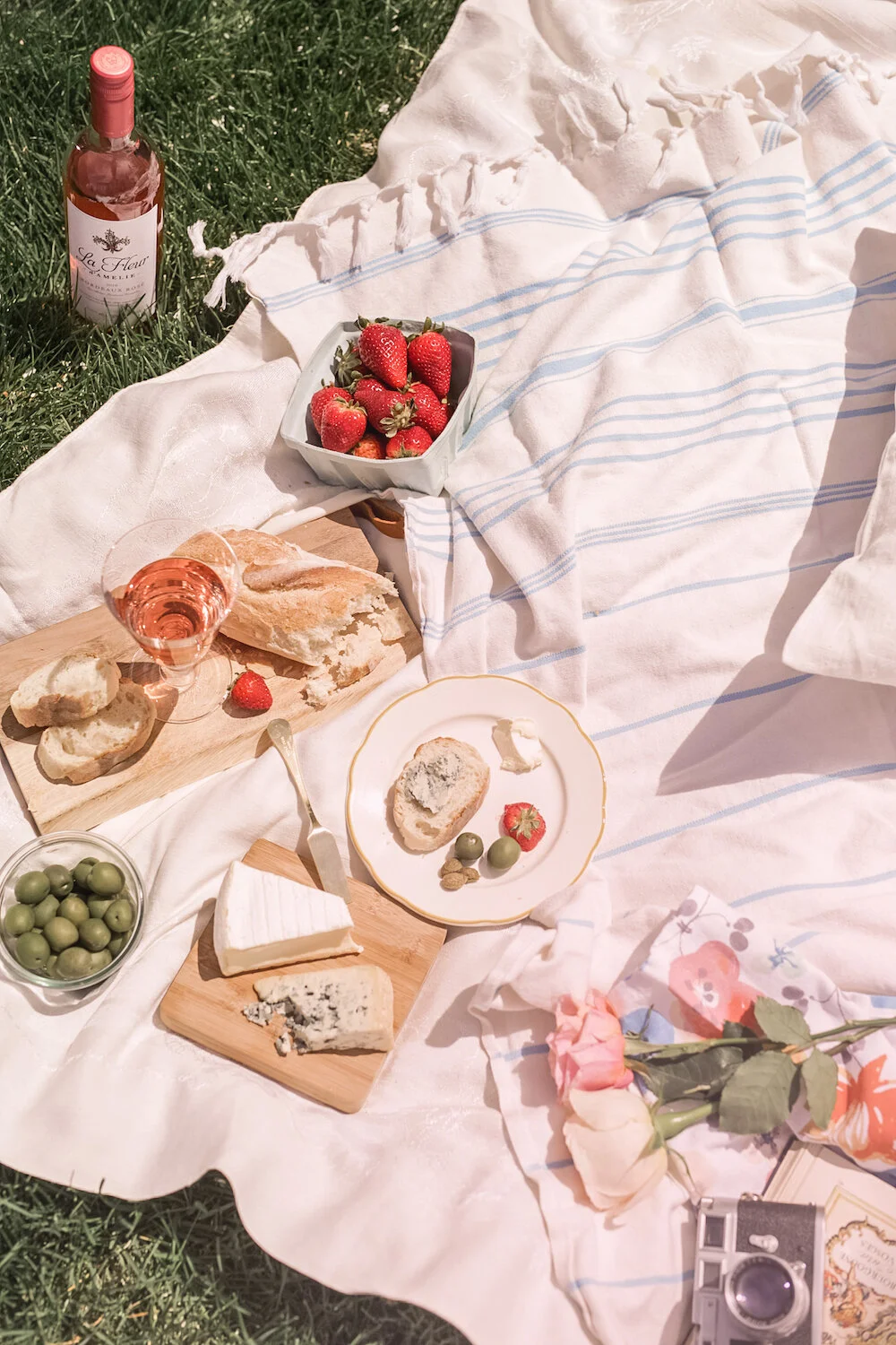 Le Picnic: What to Pack For a Summer Picnic