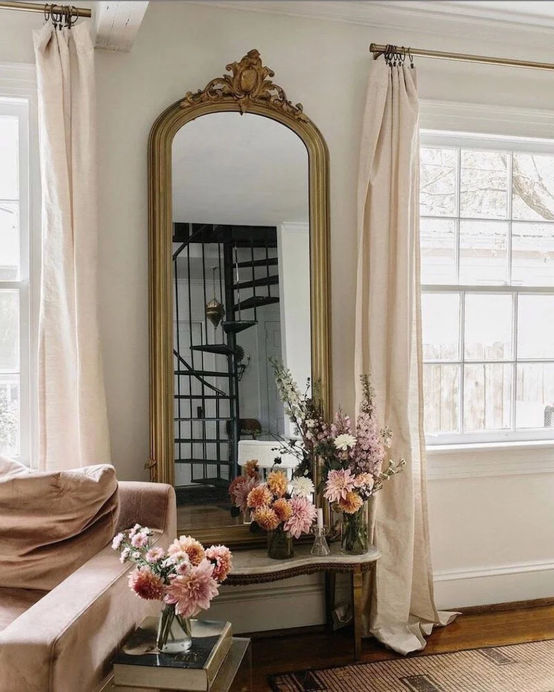 10 Vintage-Inspired Gold Mirrors