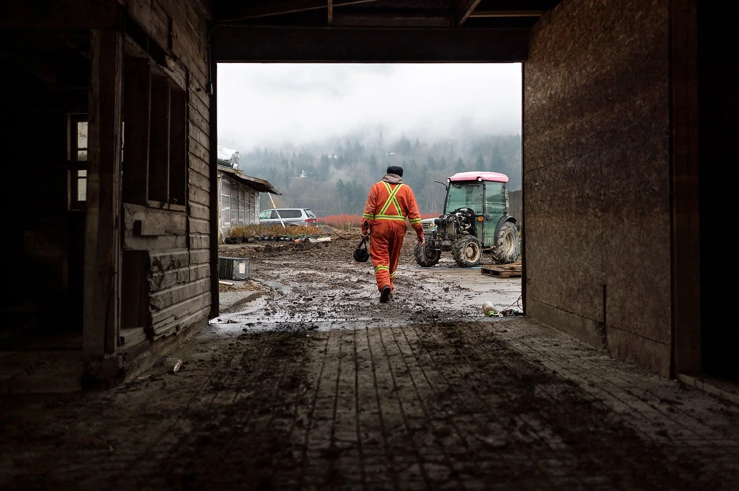 Volunteer mechanics form collective to repair farm equipment damaged by B.C. floods