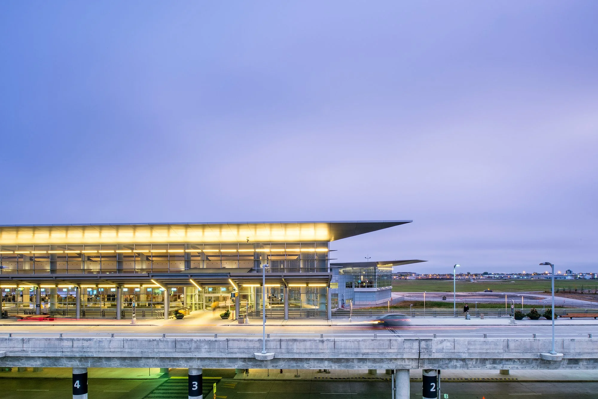  September 30, 2014 - Winnipeg, Manitoba - Photos for Convoy Supplies. Photo by Jimmy Jeong 