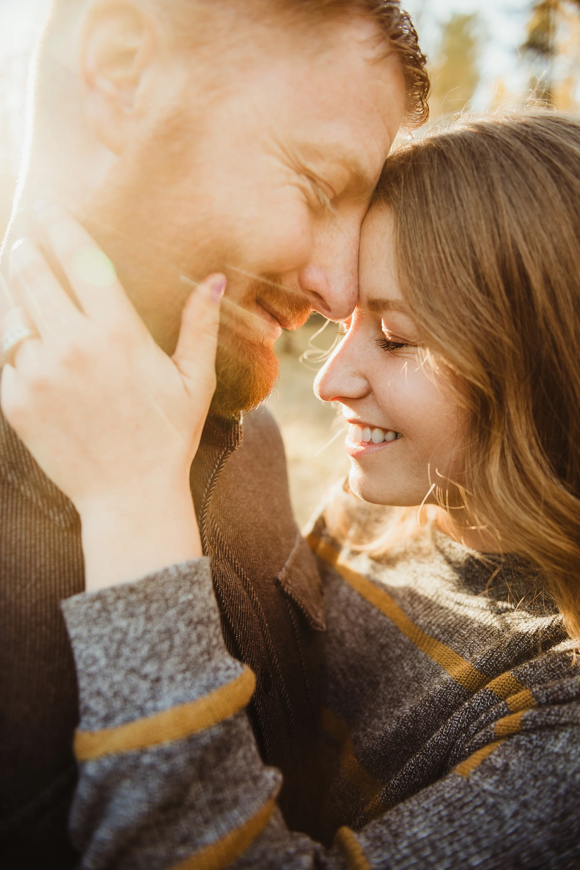 samie &amp; josh // fall aspen grove couple session // ione, wa