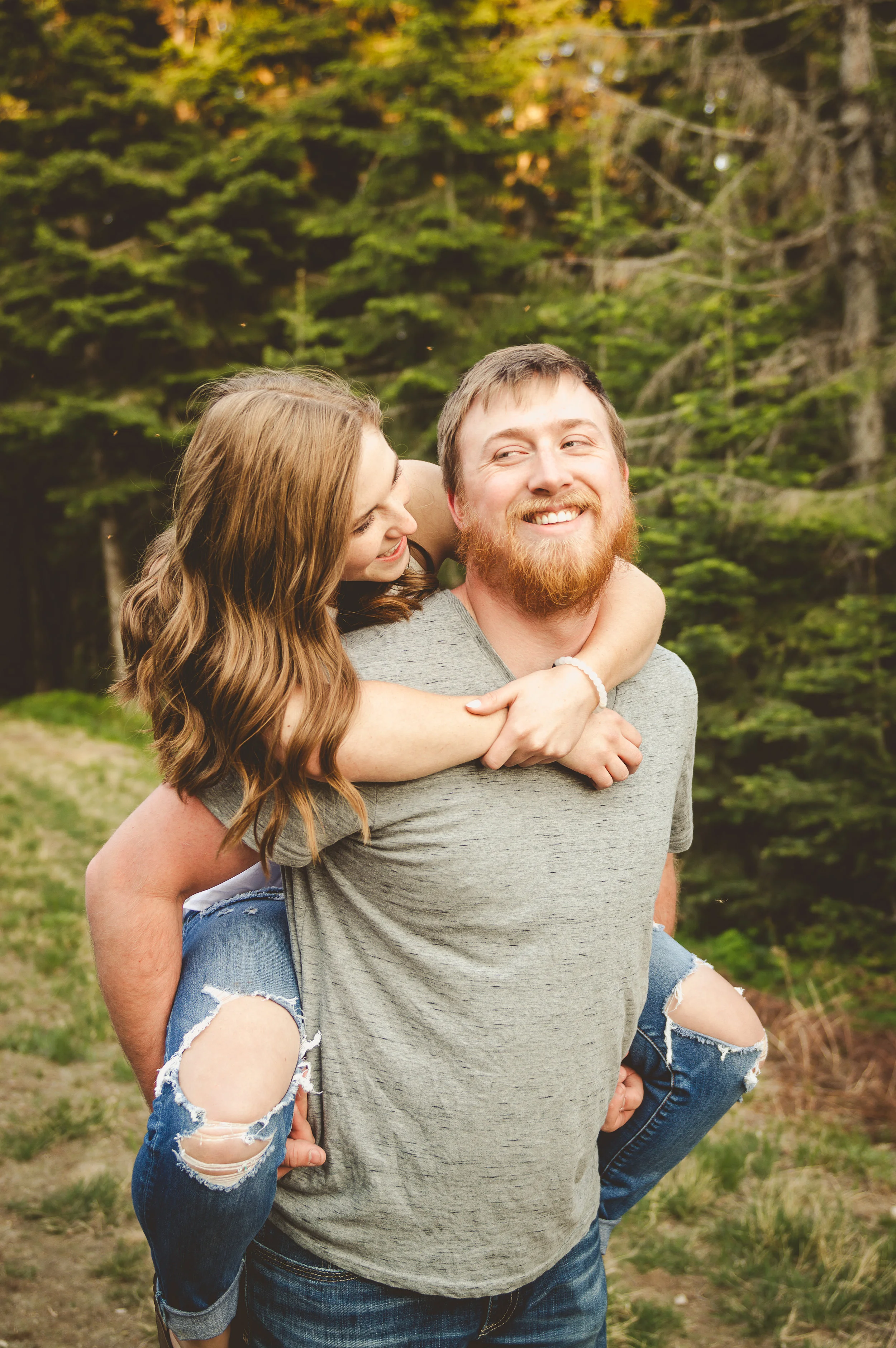lauren &amp; dominic // adventurous summer couple session // mount spokane, wa