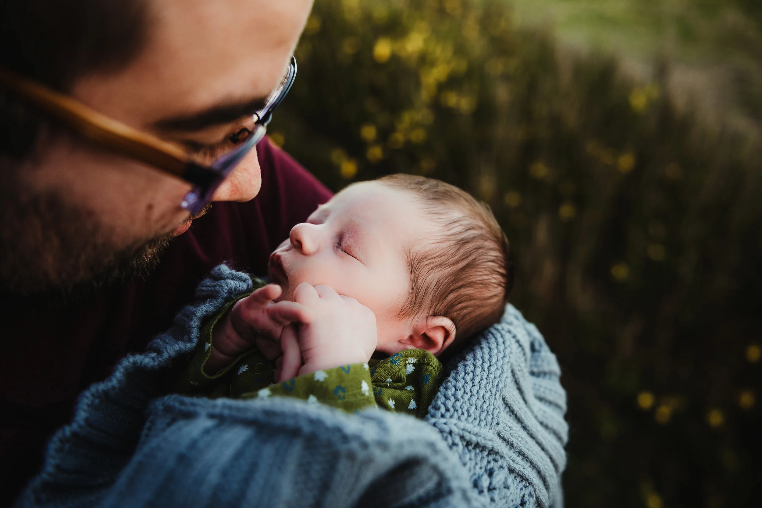 golden hour family session // newborn ezra // newport, or