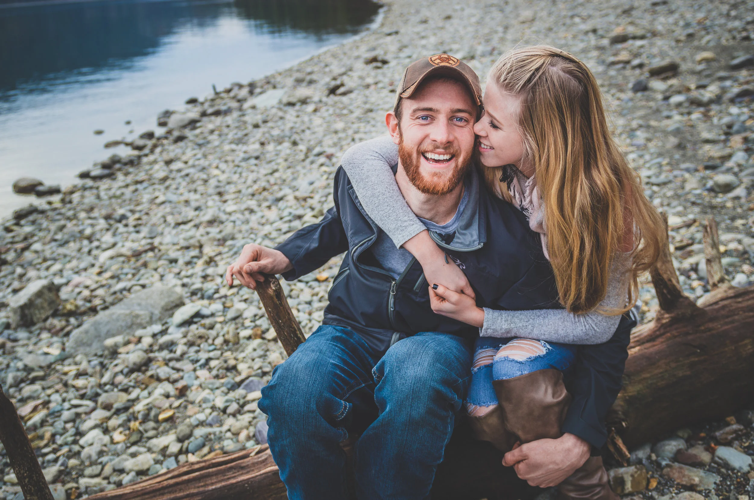 erin &amp; nick // lakeside couple session // bay view, id